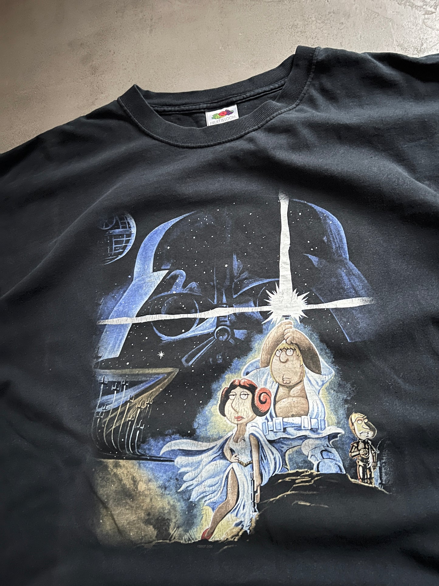 FADED NAVY FAMILY GUY STAR WARS TEE - 2000S - L/XL