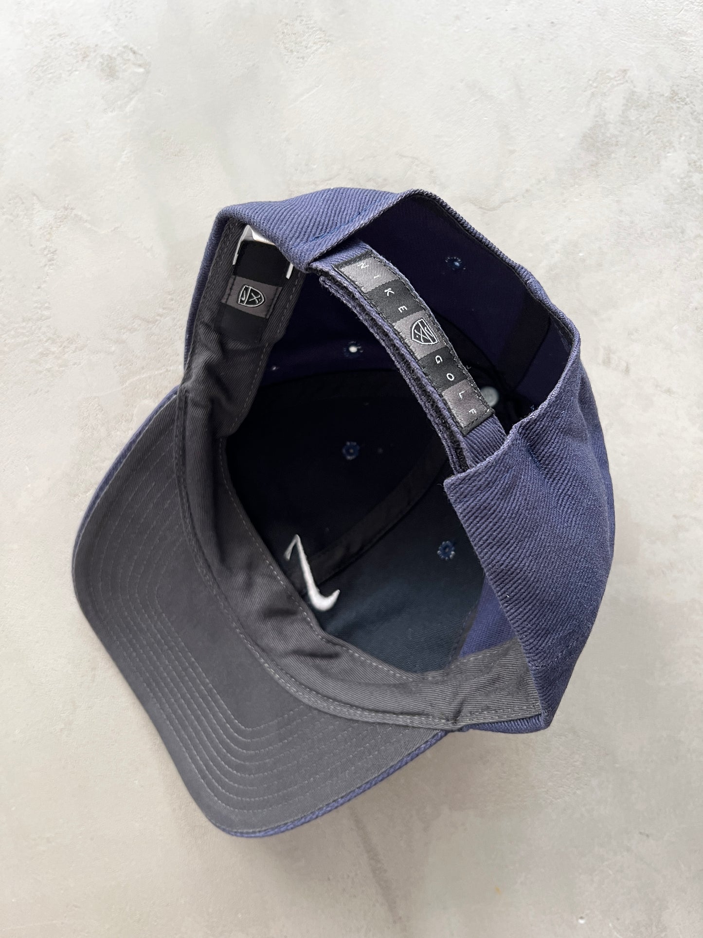 NAVY NIKE CAP - 2000S