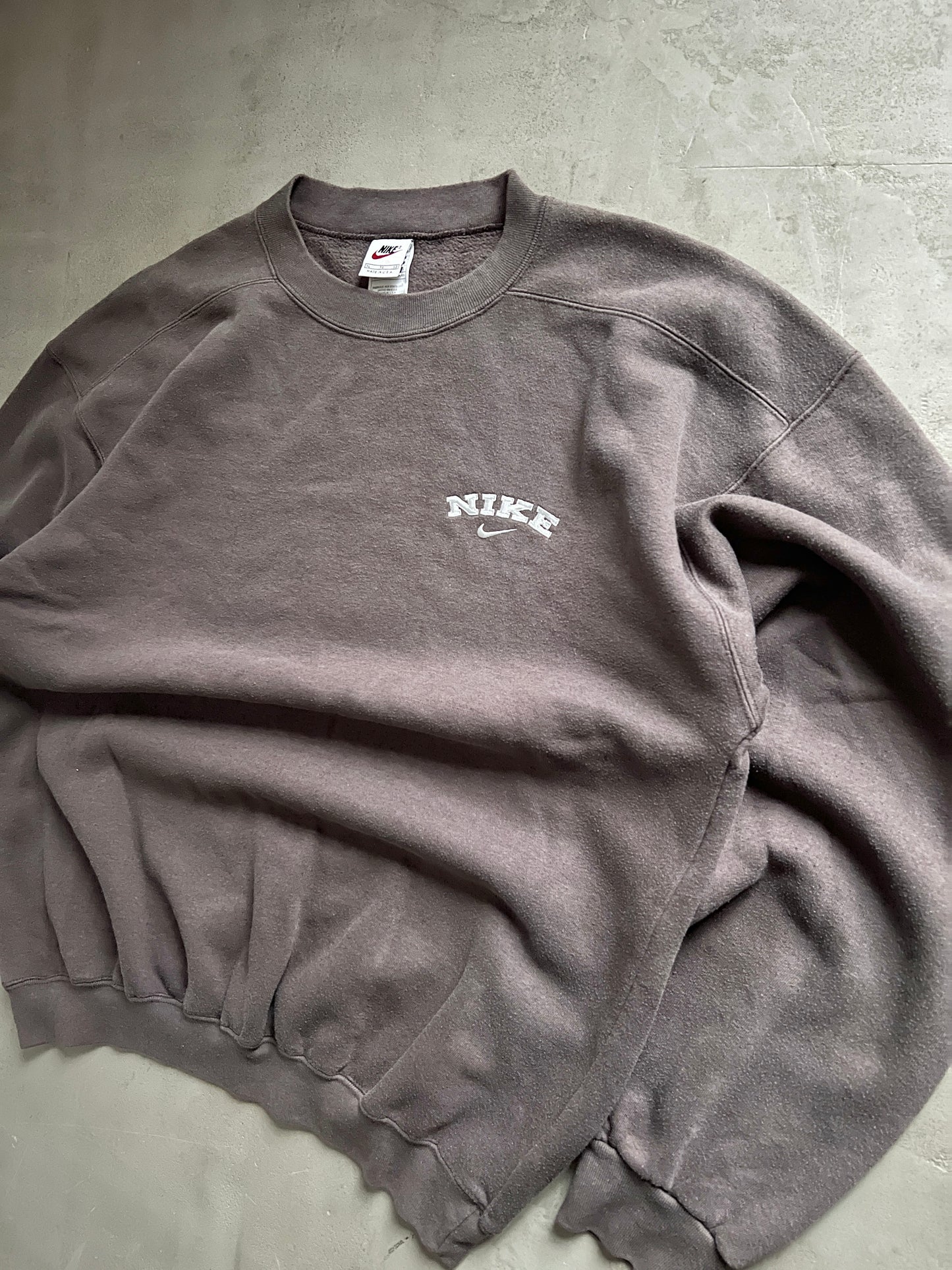 MOCHA NIKE SWEATER - 1990S - XL