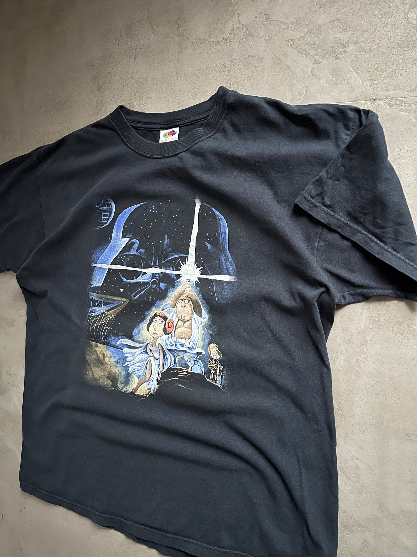 FADED NAVY FAMILY GUY STAR WARS TEE - 2000S - L/XL