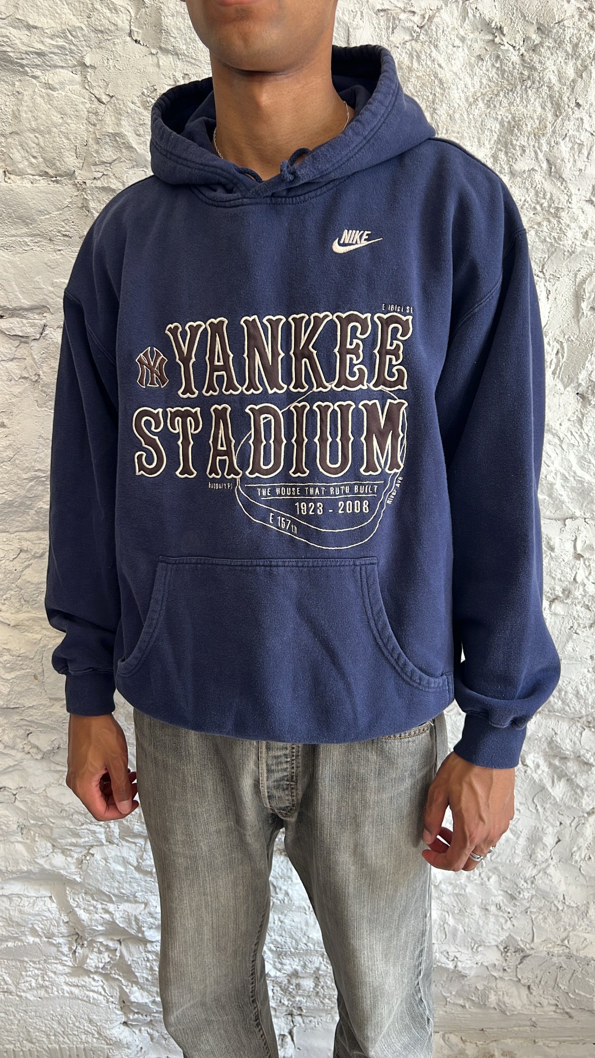 FADED NAVY YANKEES HOODIE - 2000S - L