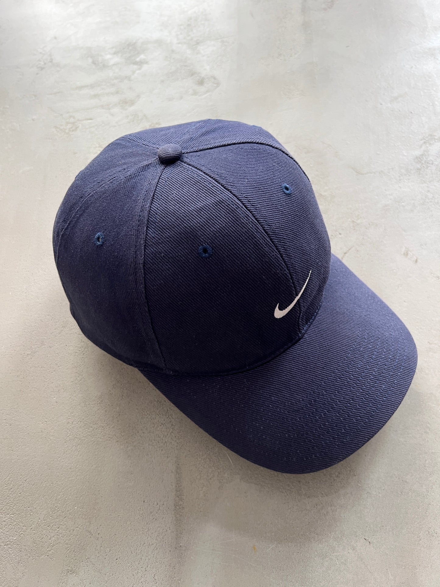 NAVY NIKE CAP - 2000S