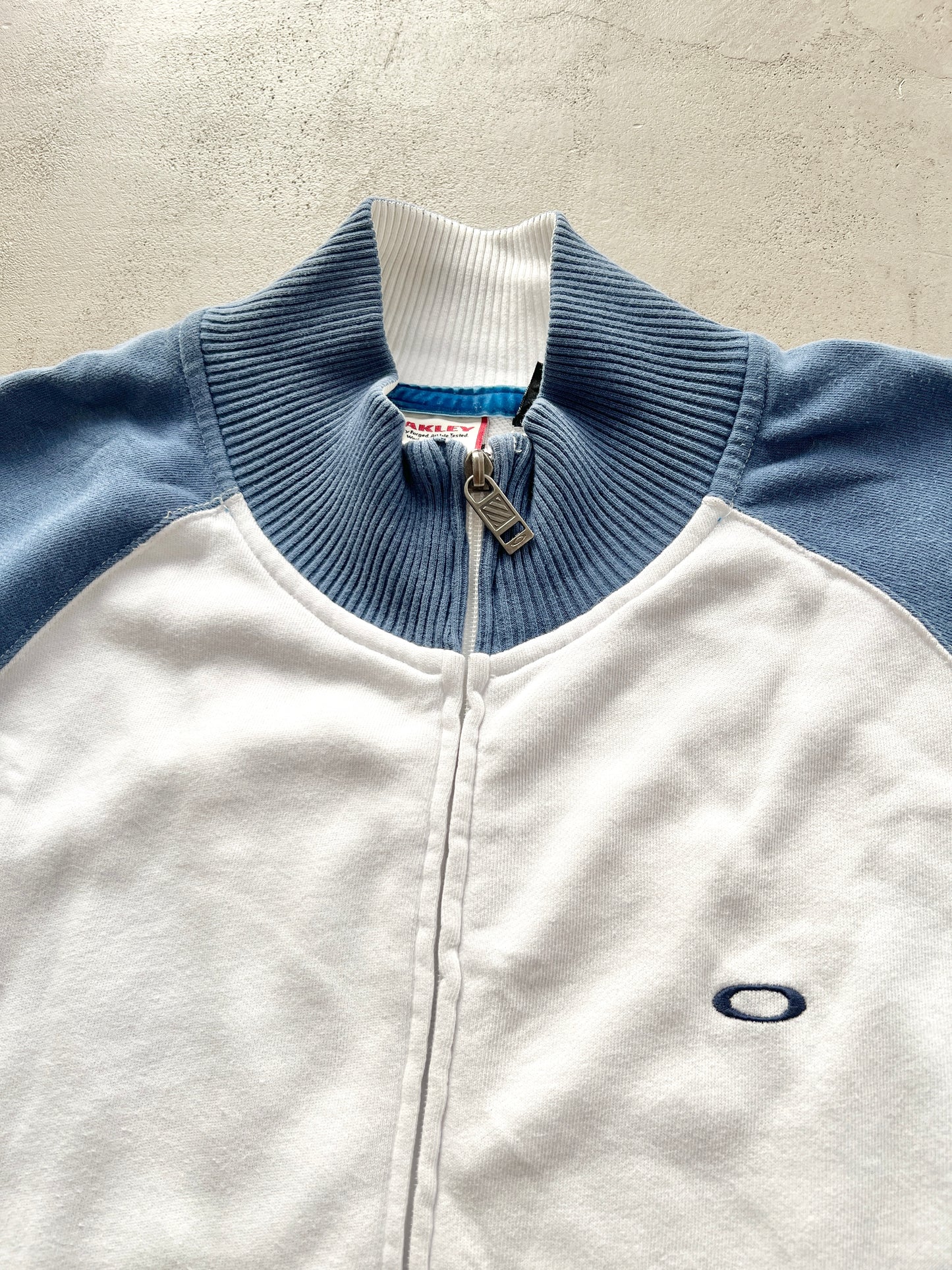 WHITE/BLUE OAKLEY JACKET - 1990S - XL/L