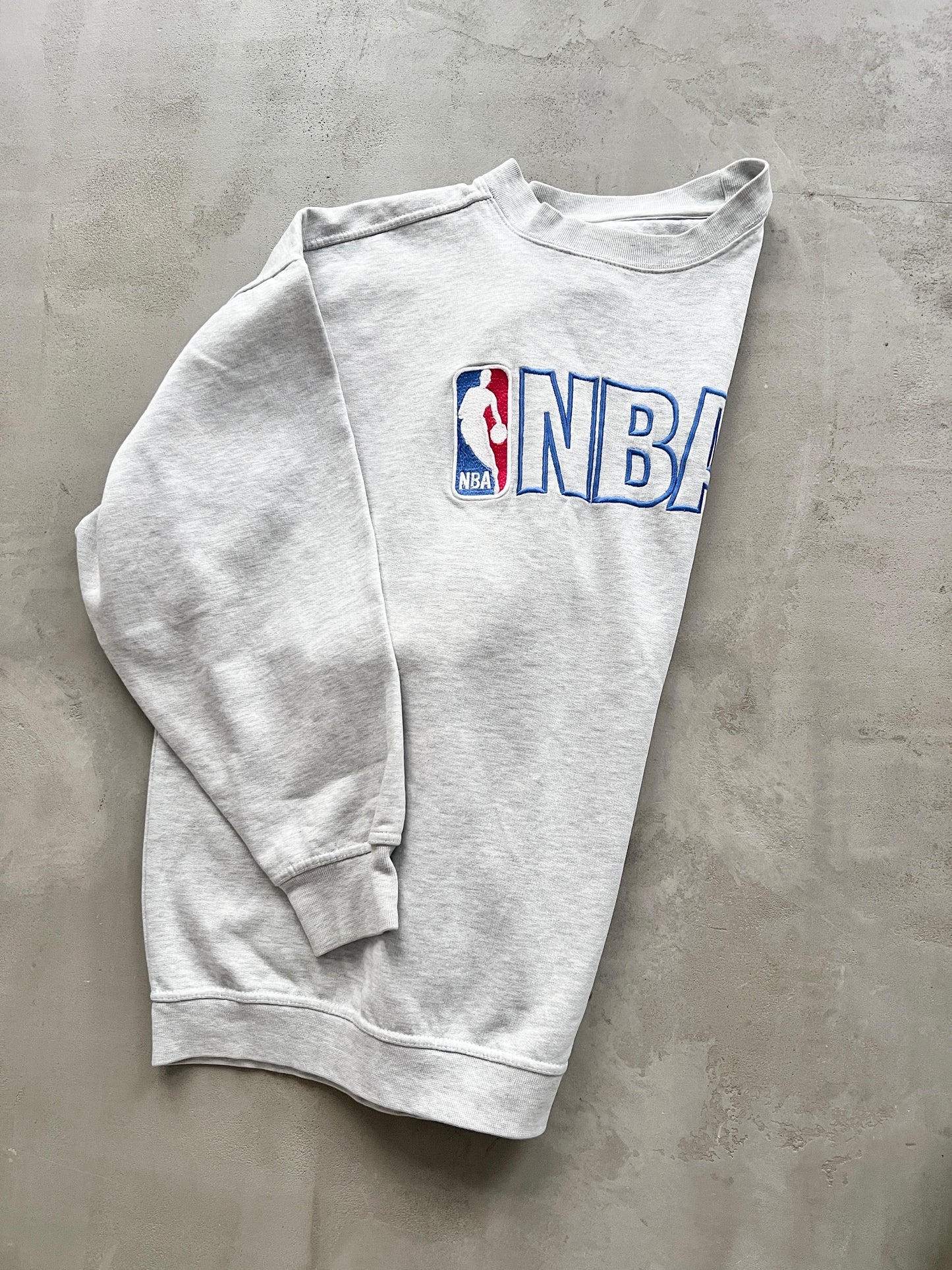 GREY NBA SWEATER - 1990S - L/XL