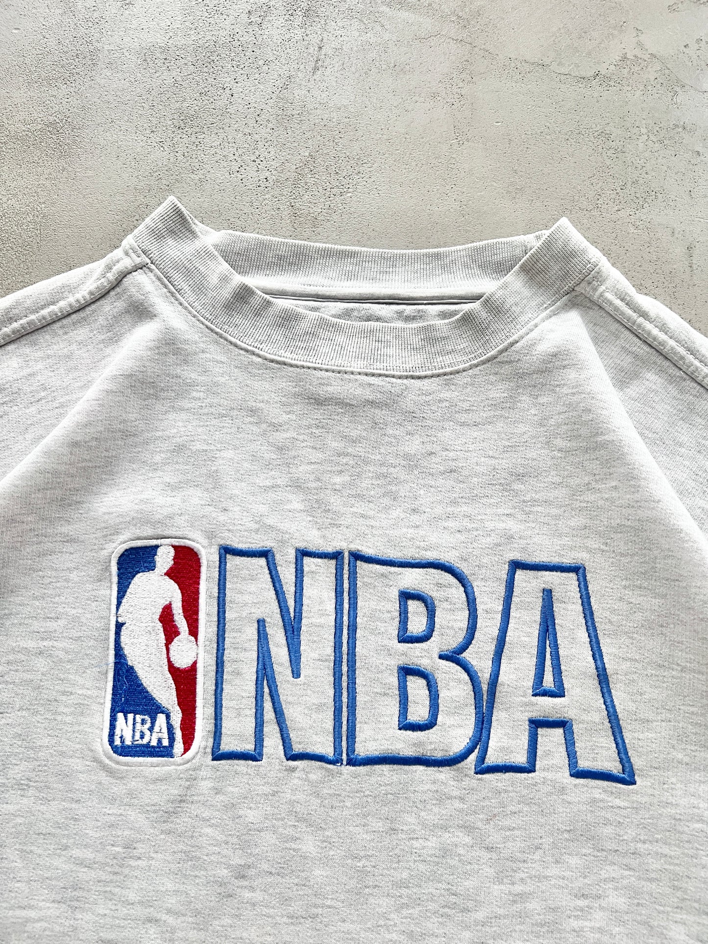 GREY NBA SWEATER - 1990S - L/XL