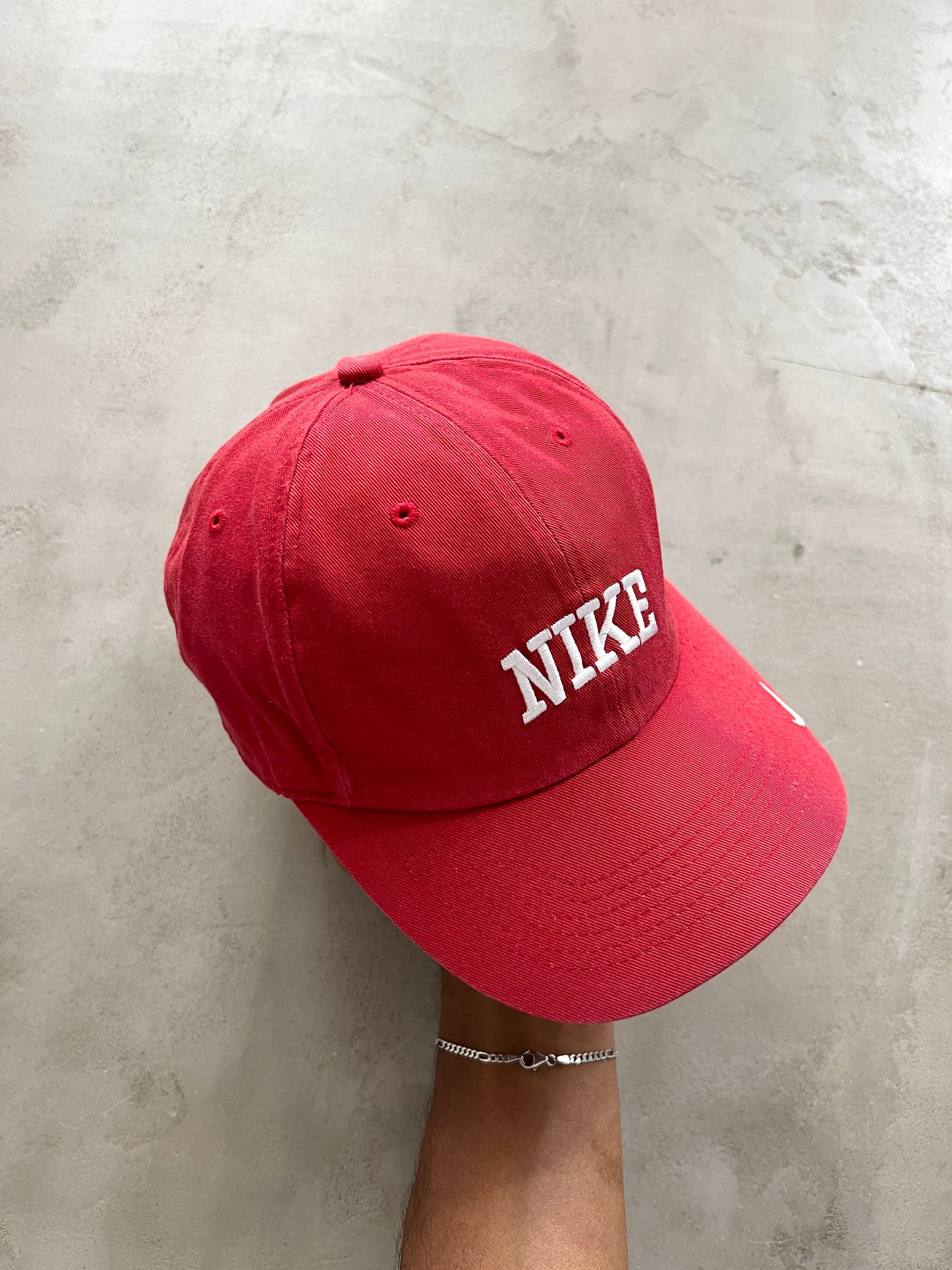 RED NIKE CAP - 2000S