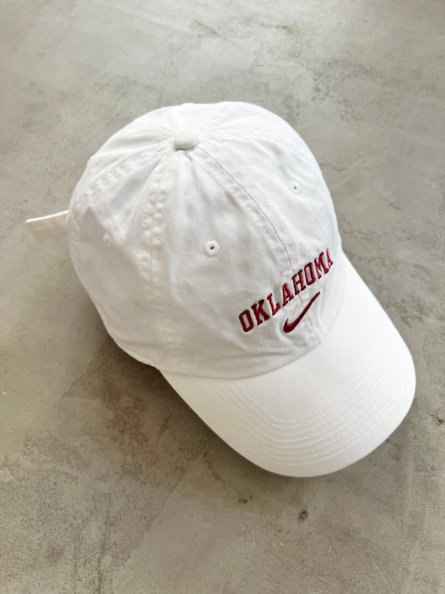 WHITE NIKE OKLAHOMA CAP - 2000S