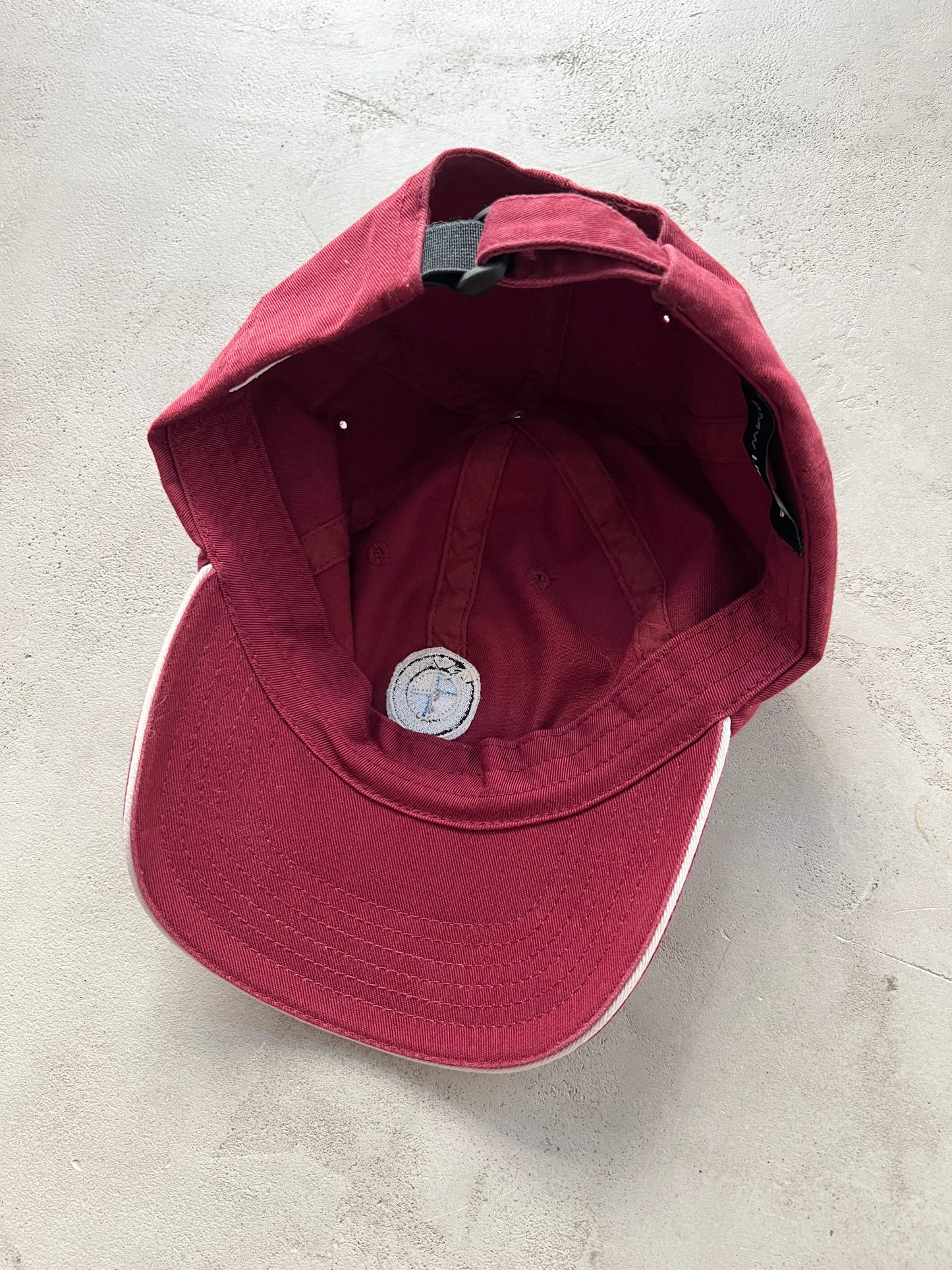 WINE RED BMW CAP - 2000S