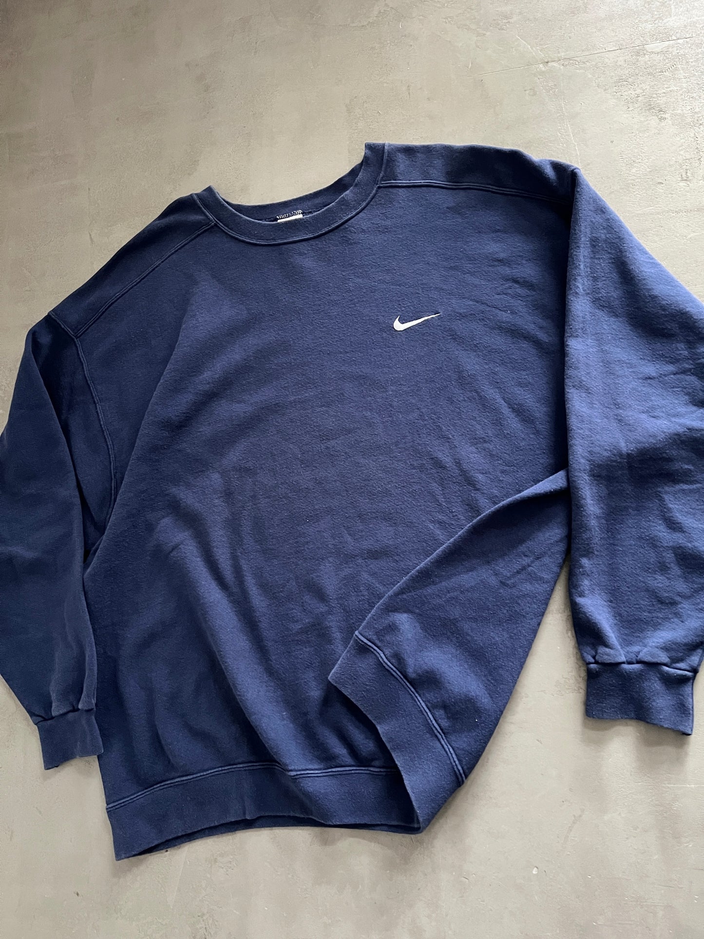 FADED NAVY NIKE SWEATER - 1990S - XXL