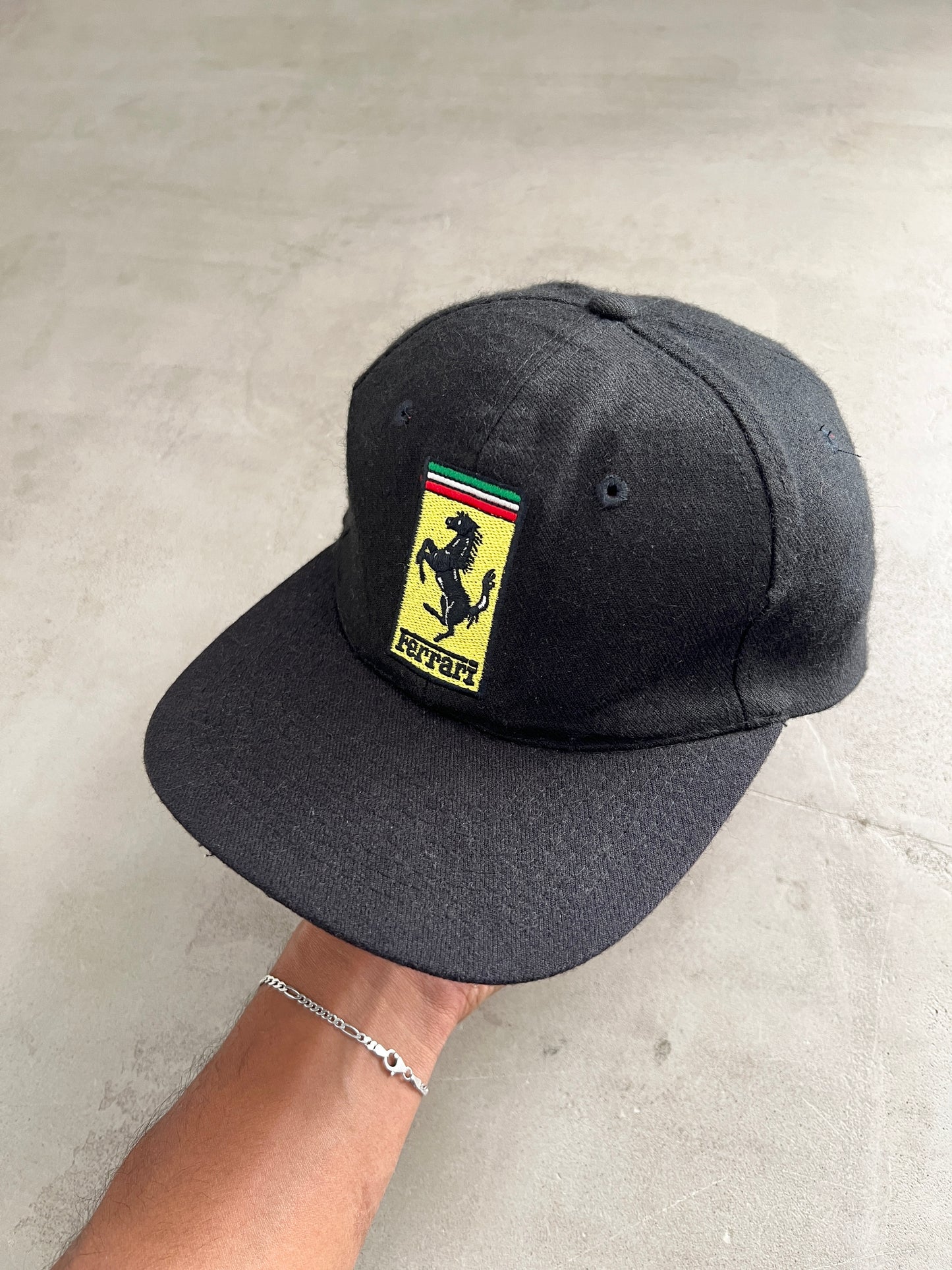 BLACK FERRARI CAP - 1996