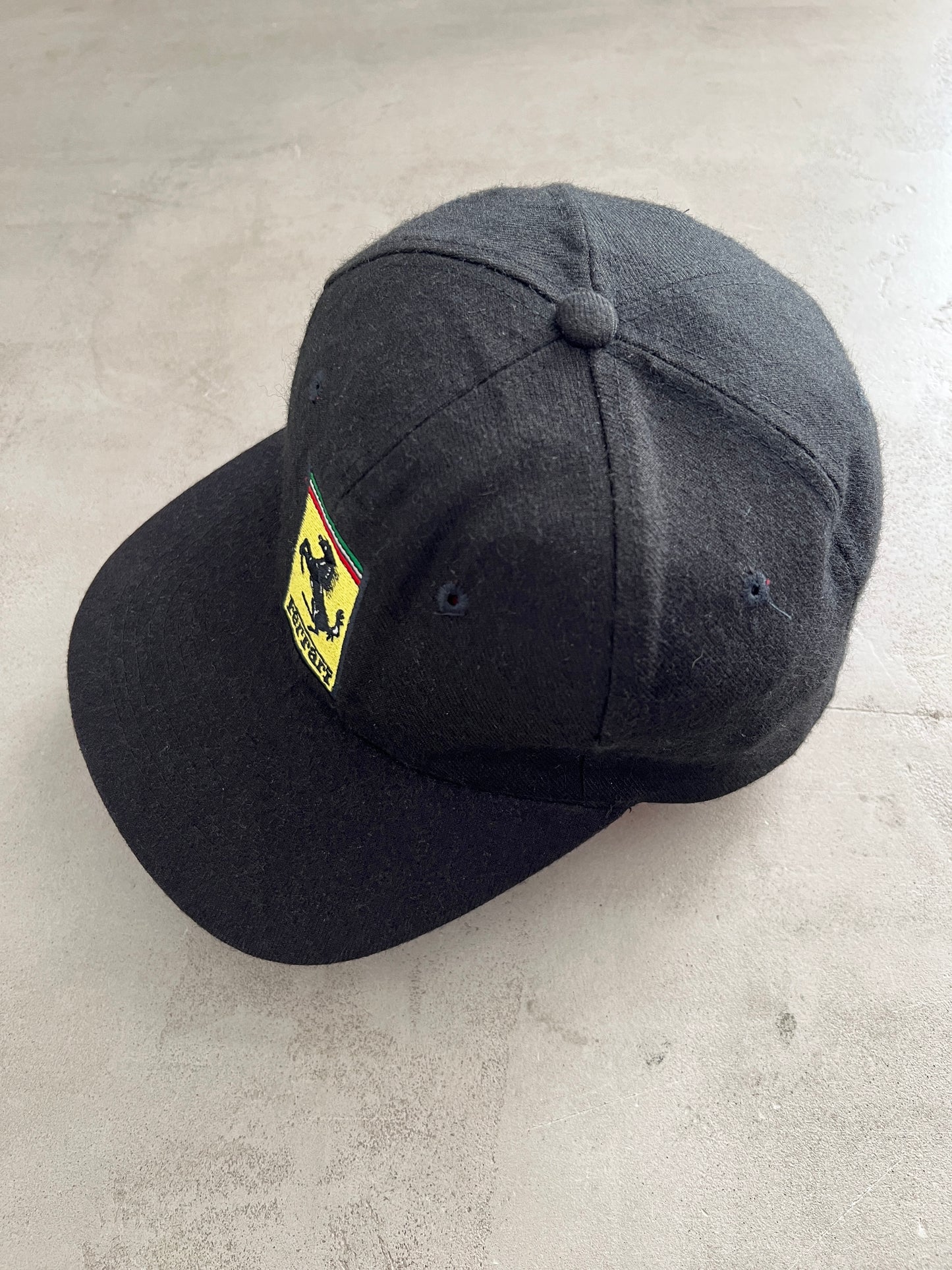 BLACK FERRARI CAP - 1996