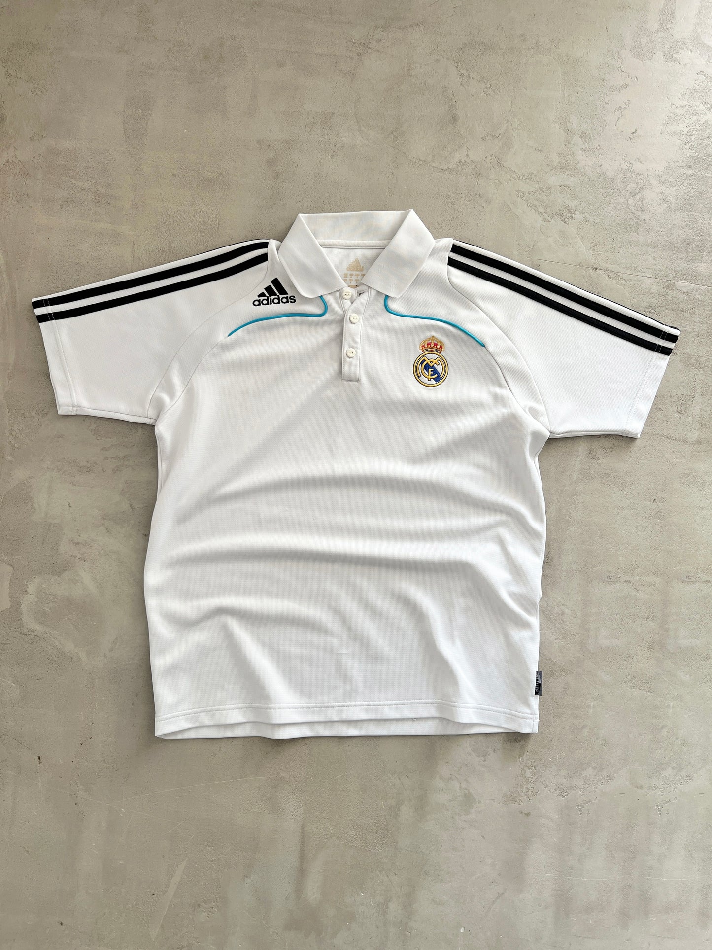 WHITE/BABY BLUE REAL MADRID POLO JERSEY - 2000S - L/M