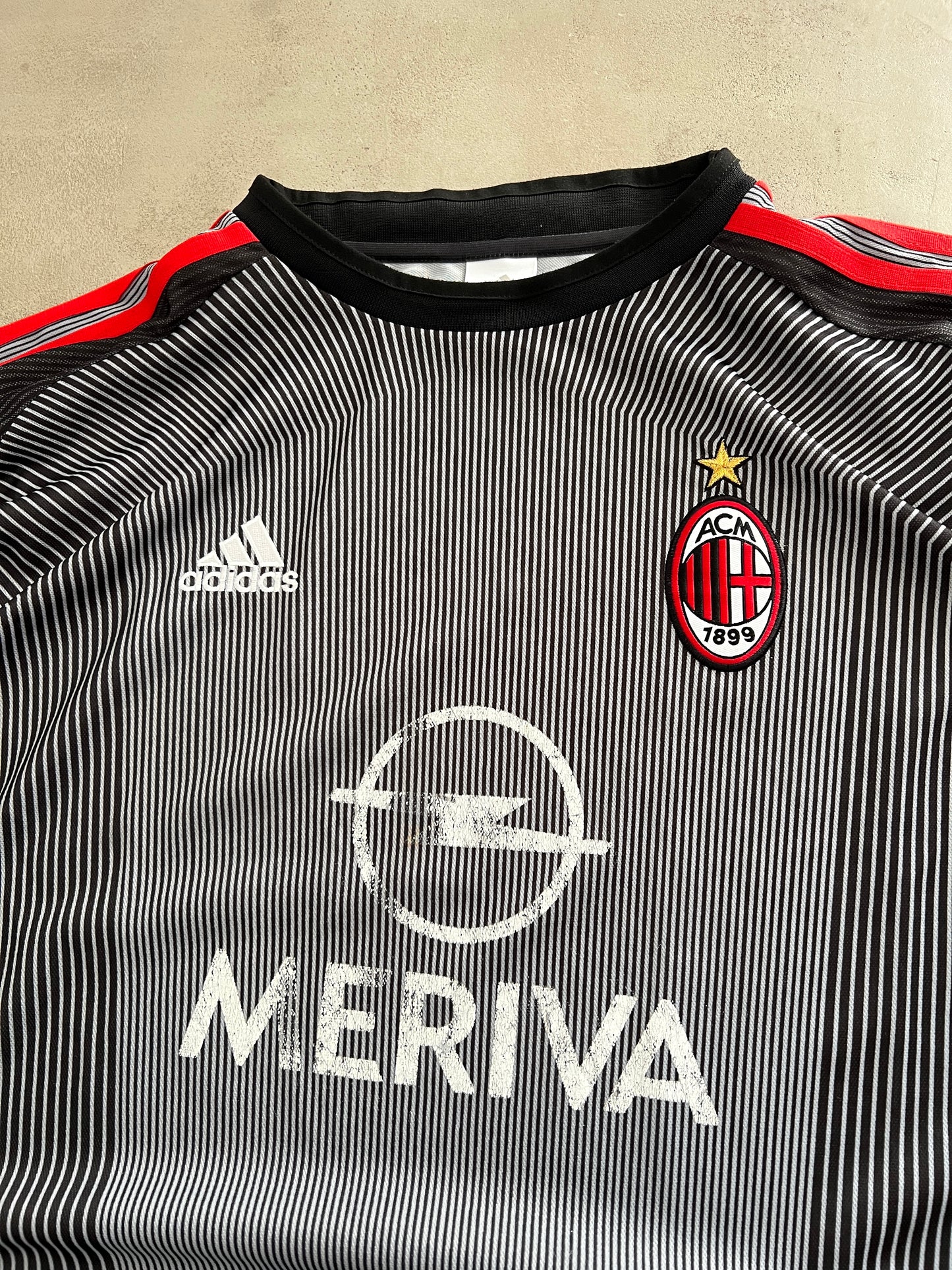 GREY/RED AC MILAN LONGSLEEVE - 2000S - XL/L