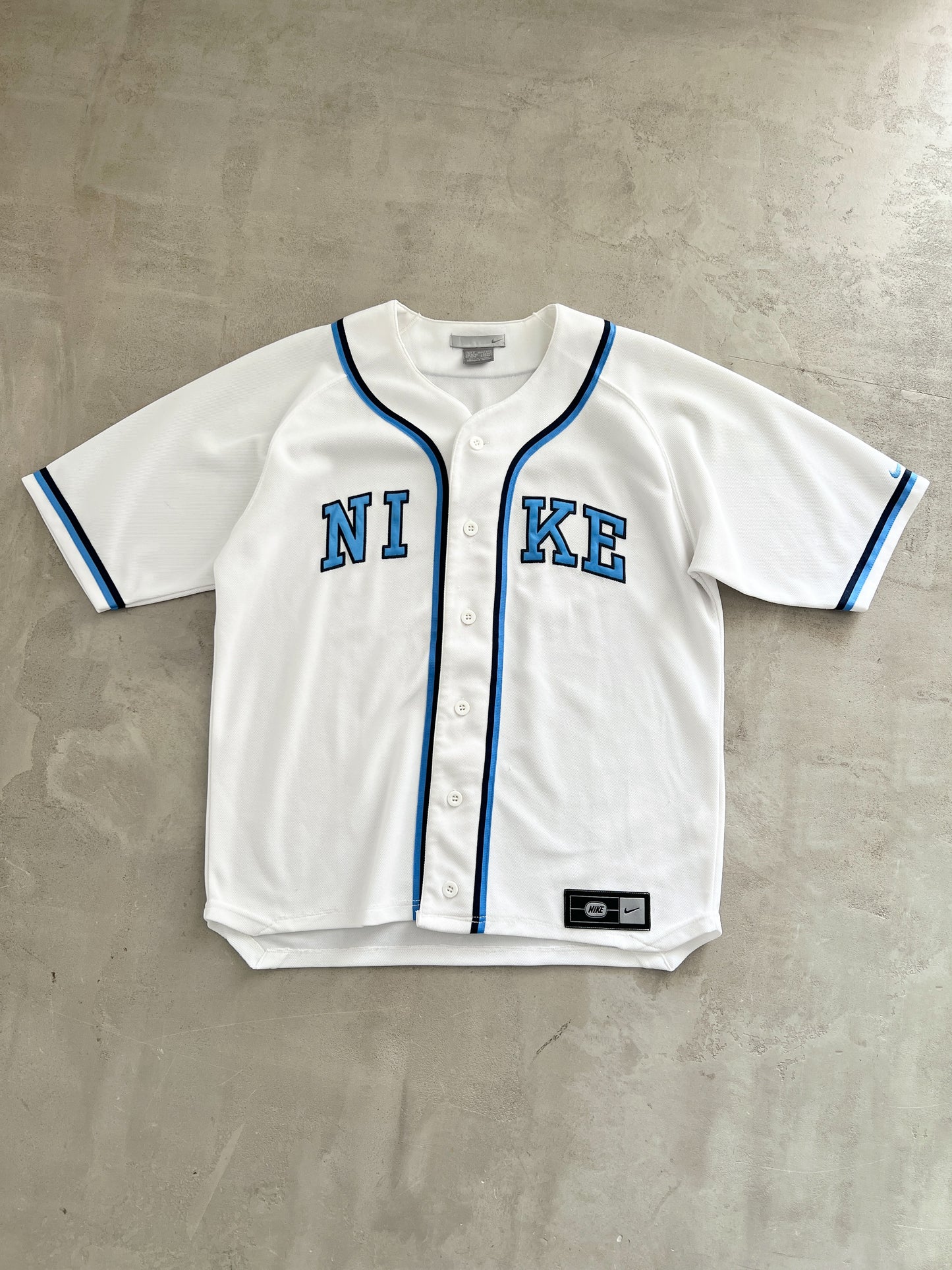 WHITE/BABY BLUE NIKE BASEBALL JERSEY - 2000S - M/L