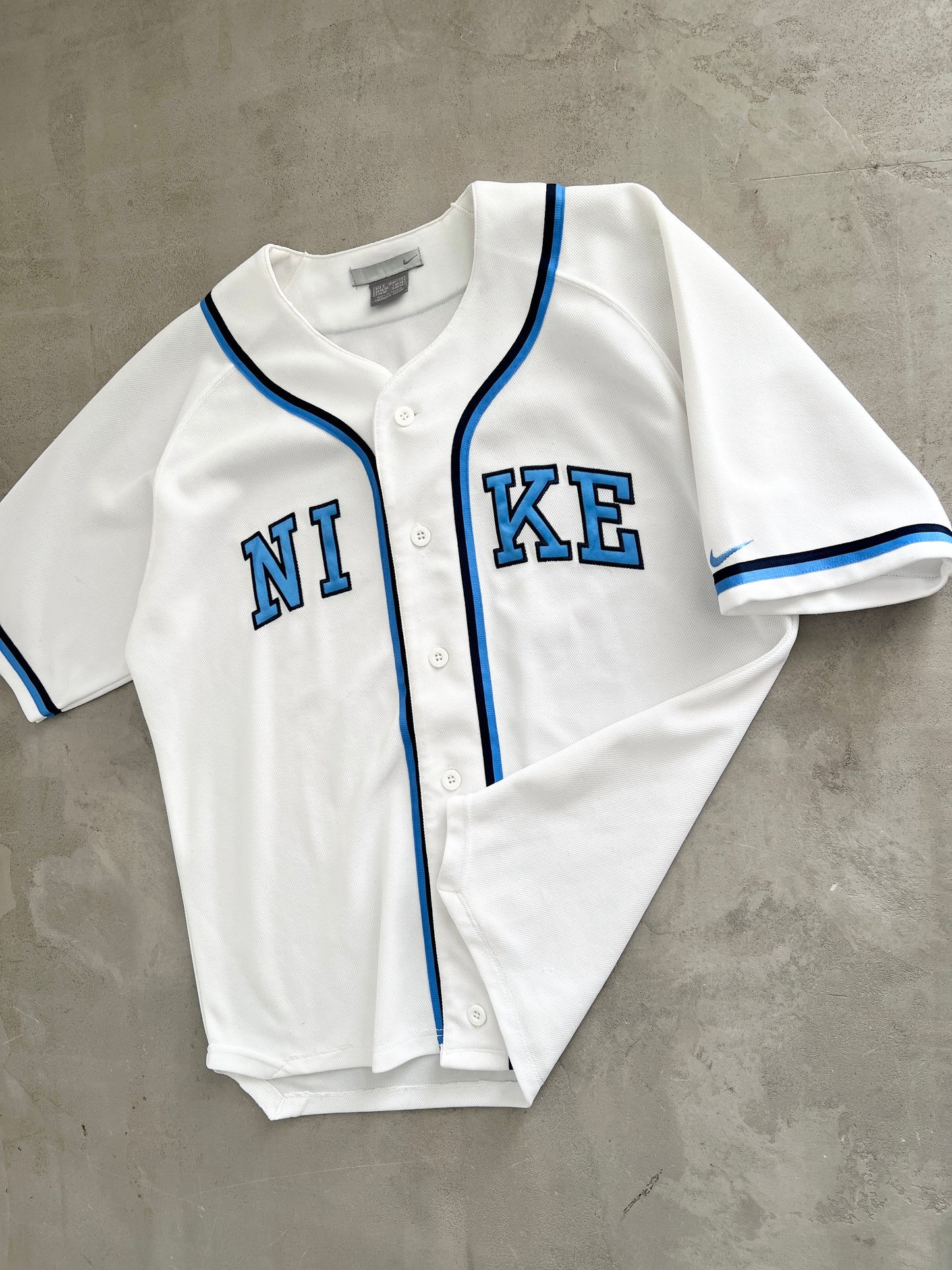 WHITE/BABY BLUE NIKE BASEBALL JERSEY - 2000S - M/L