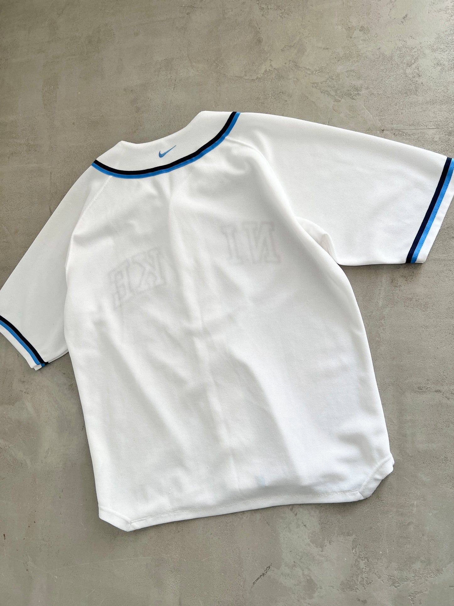 WHITE/BABY BLUE NIKE BASEBALL JERSEY - 2000S - M/L