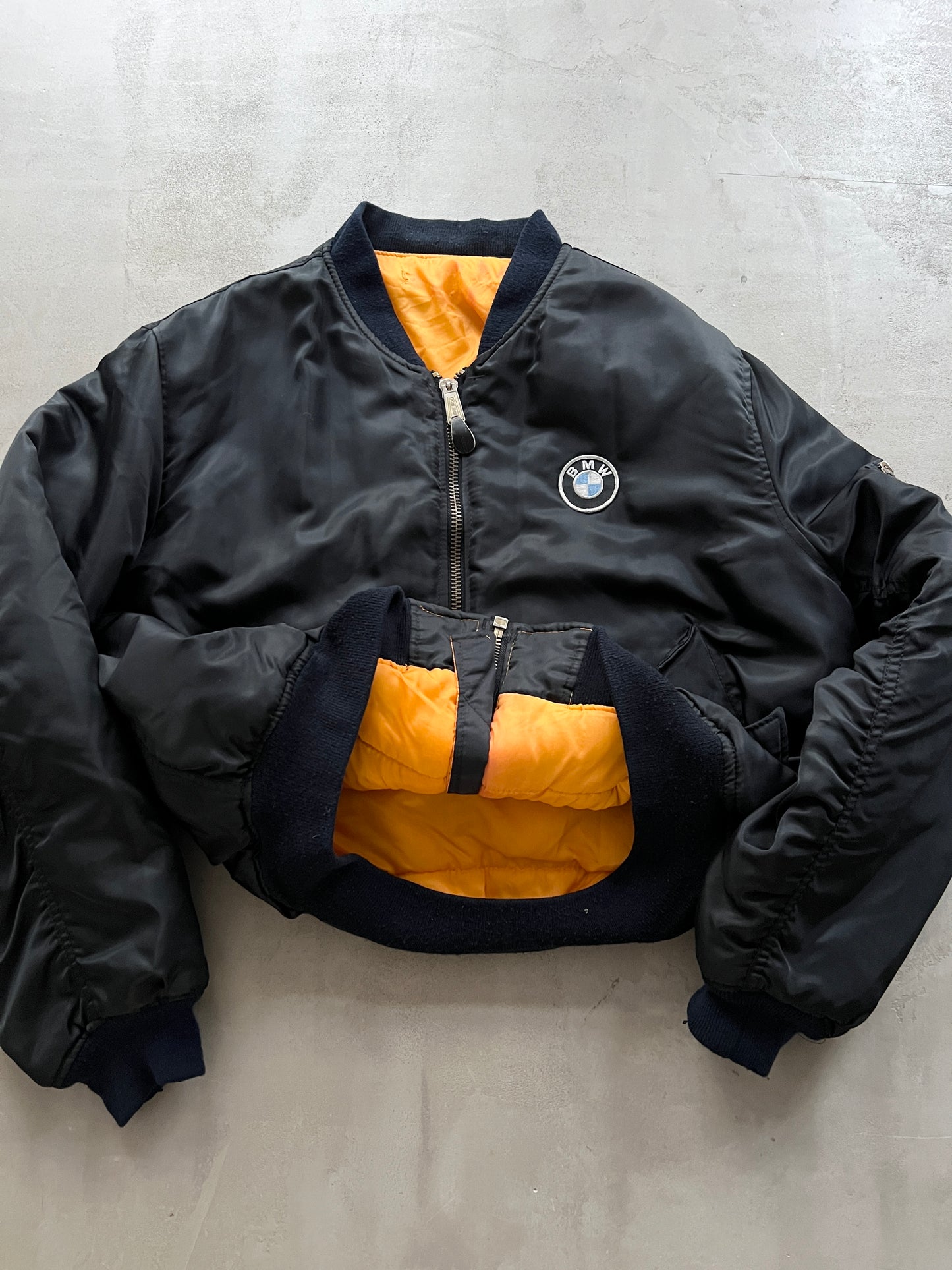 BLACK BMW BOMBER JACKET - 1990S - L/M