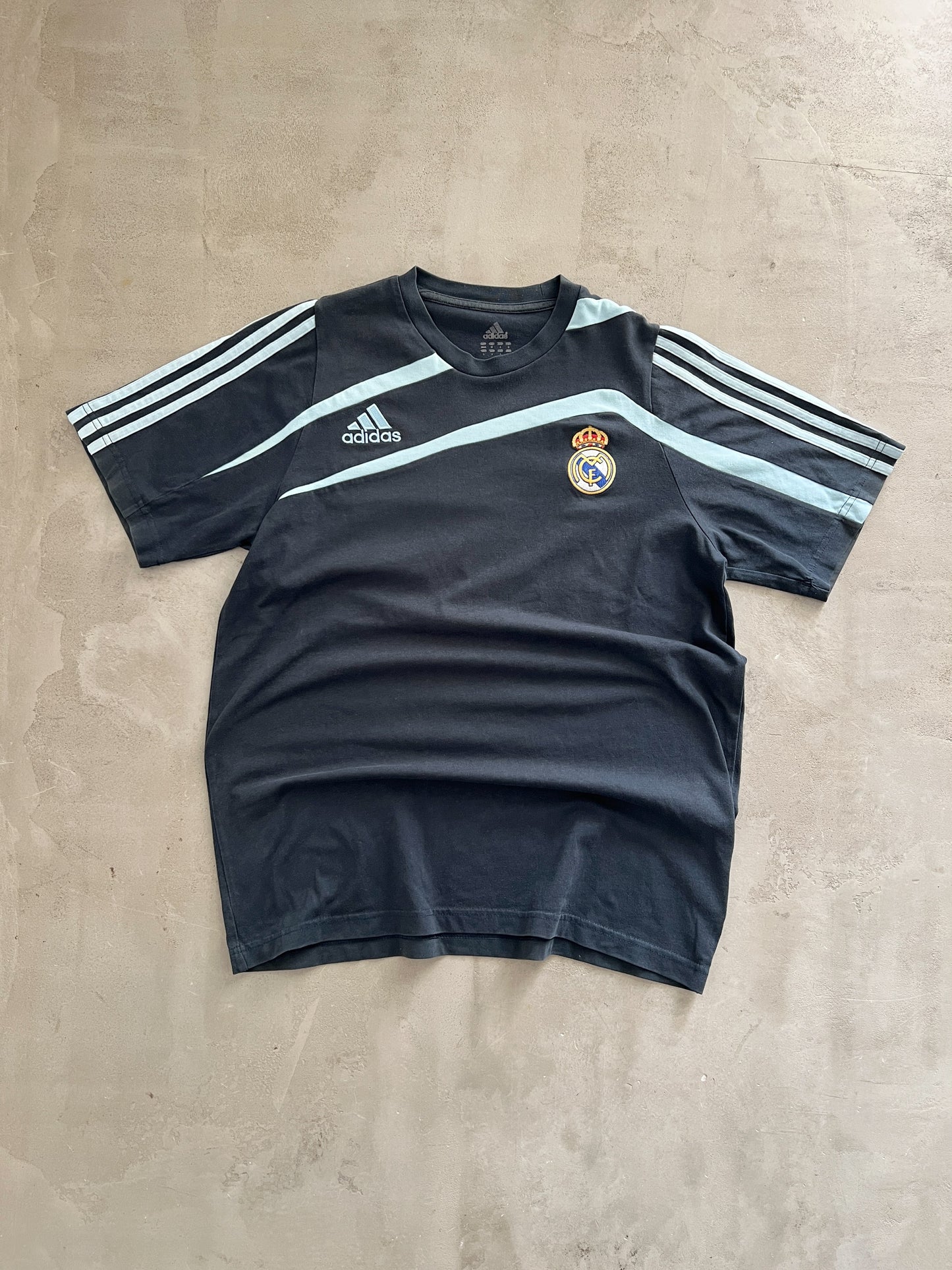 NAVY/BABY BLUE REAL MADRID TEE - 2000S - M/L