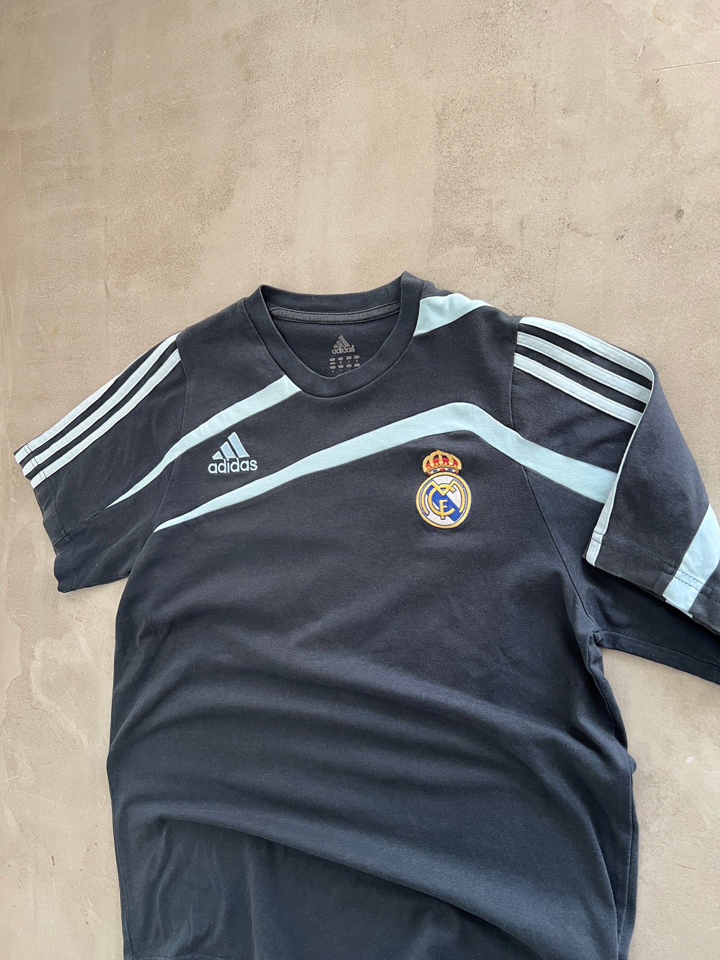 NAVY/BABY BLUE REAL MADRID TEE - 2000S - M/L