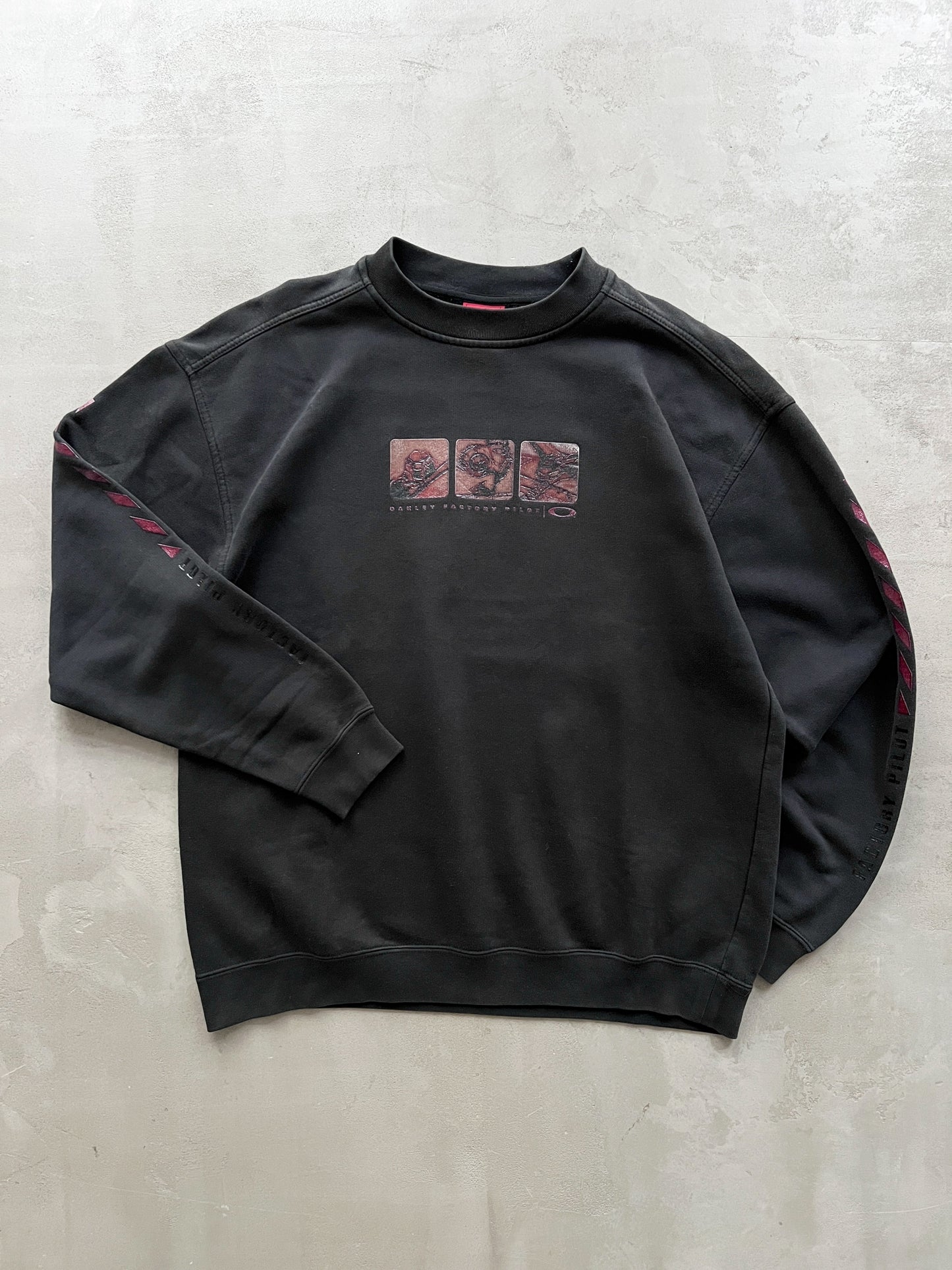 BLACK OAKLEY SWEATER - 1990S - L/M