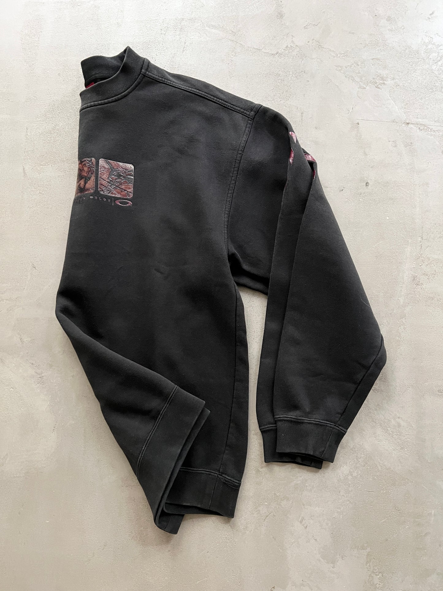 BLACK OAKLEY SWEATER - 1990S - L/M