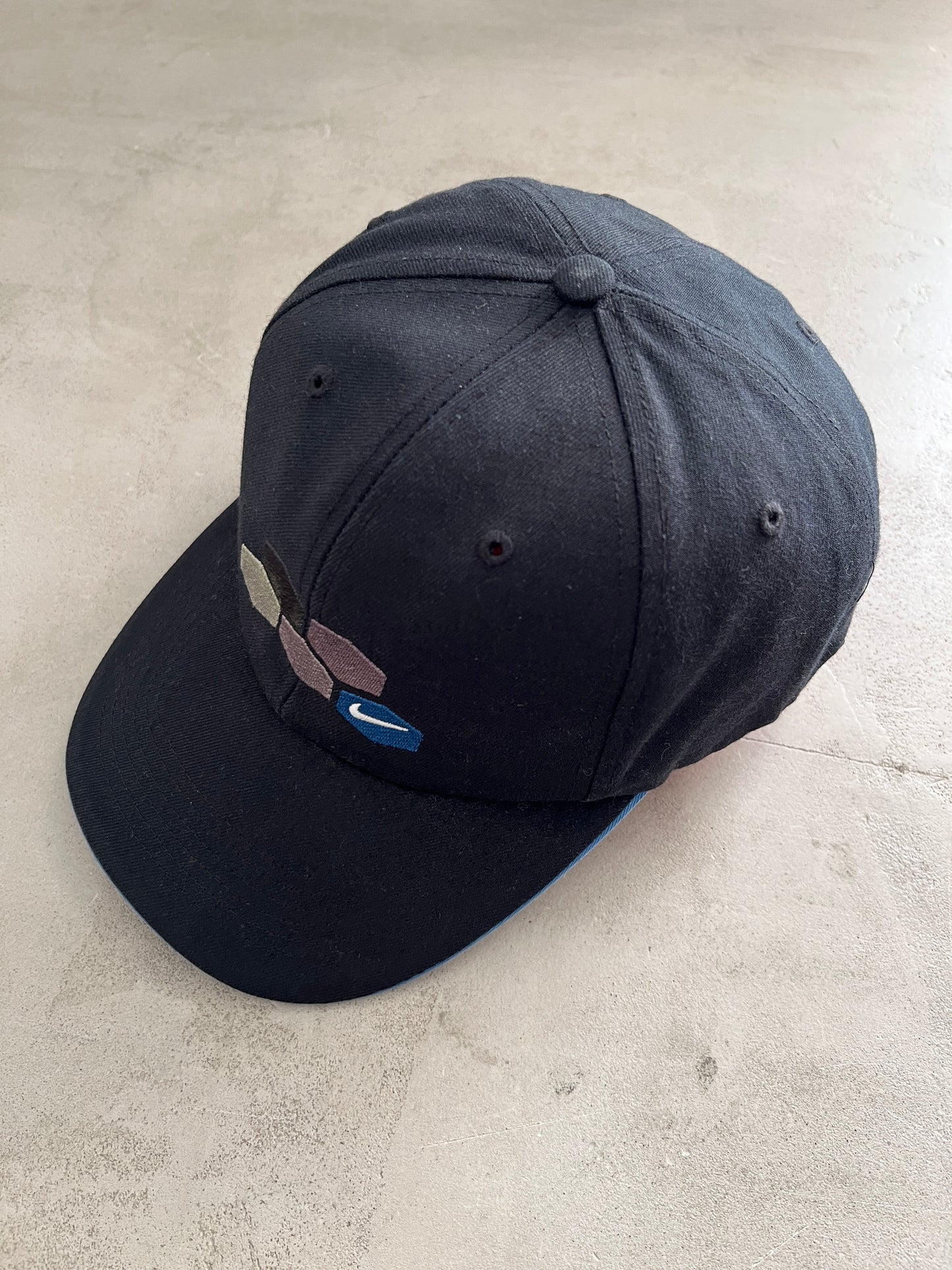 NAVY NIKE CAP - 2000S