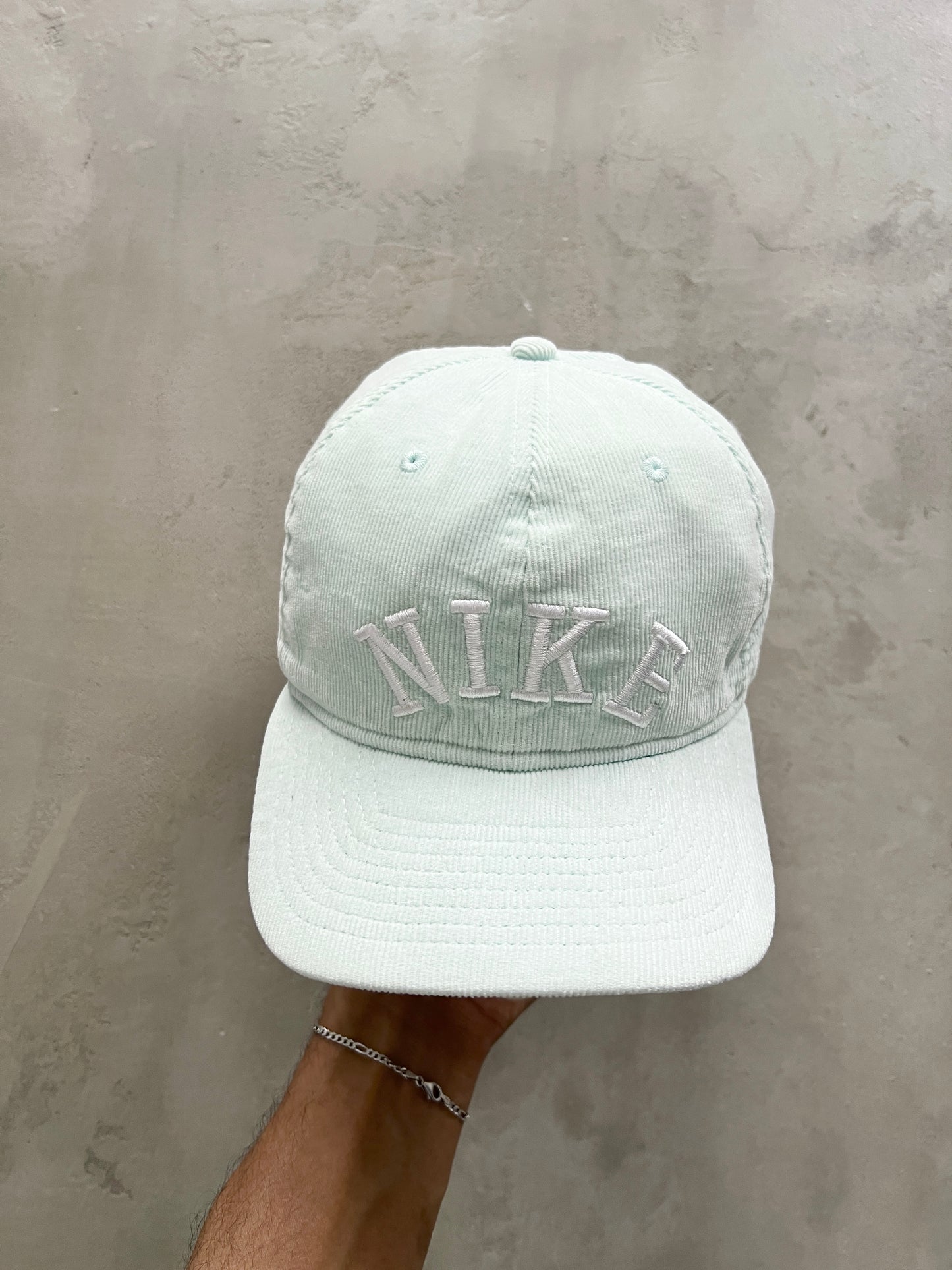 TURQUISE NIKE CORDUROY CAP - 1990S