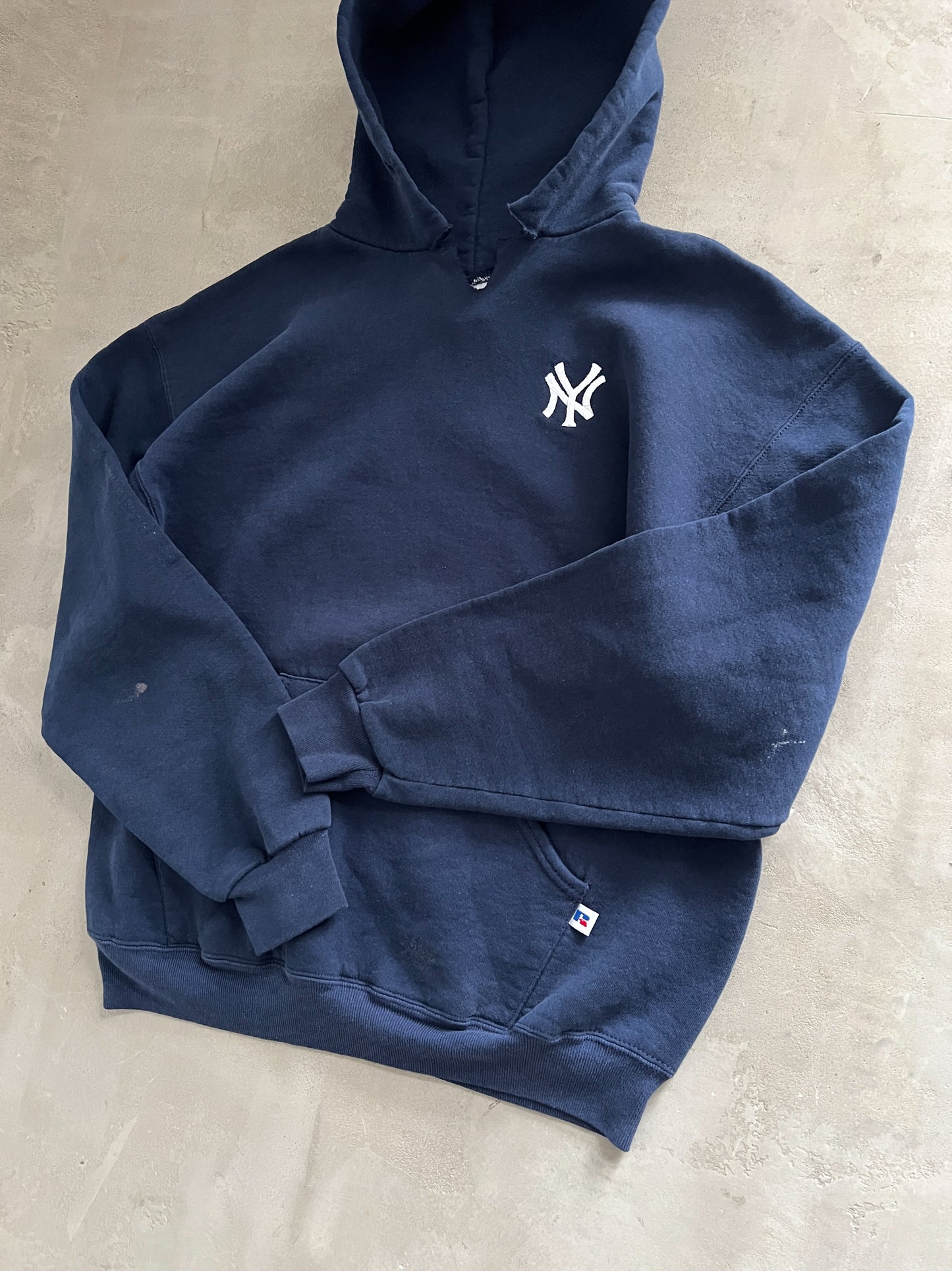 NAVY YANKEES RUSSELL HOODIE - 1990S - L/M