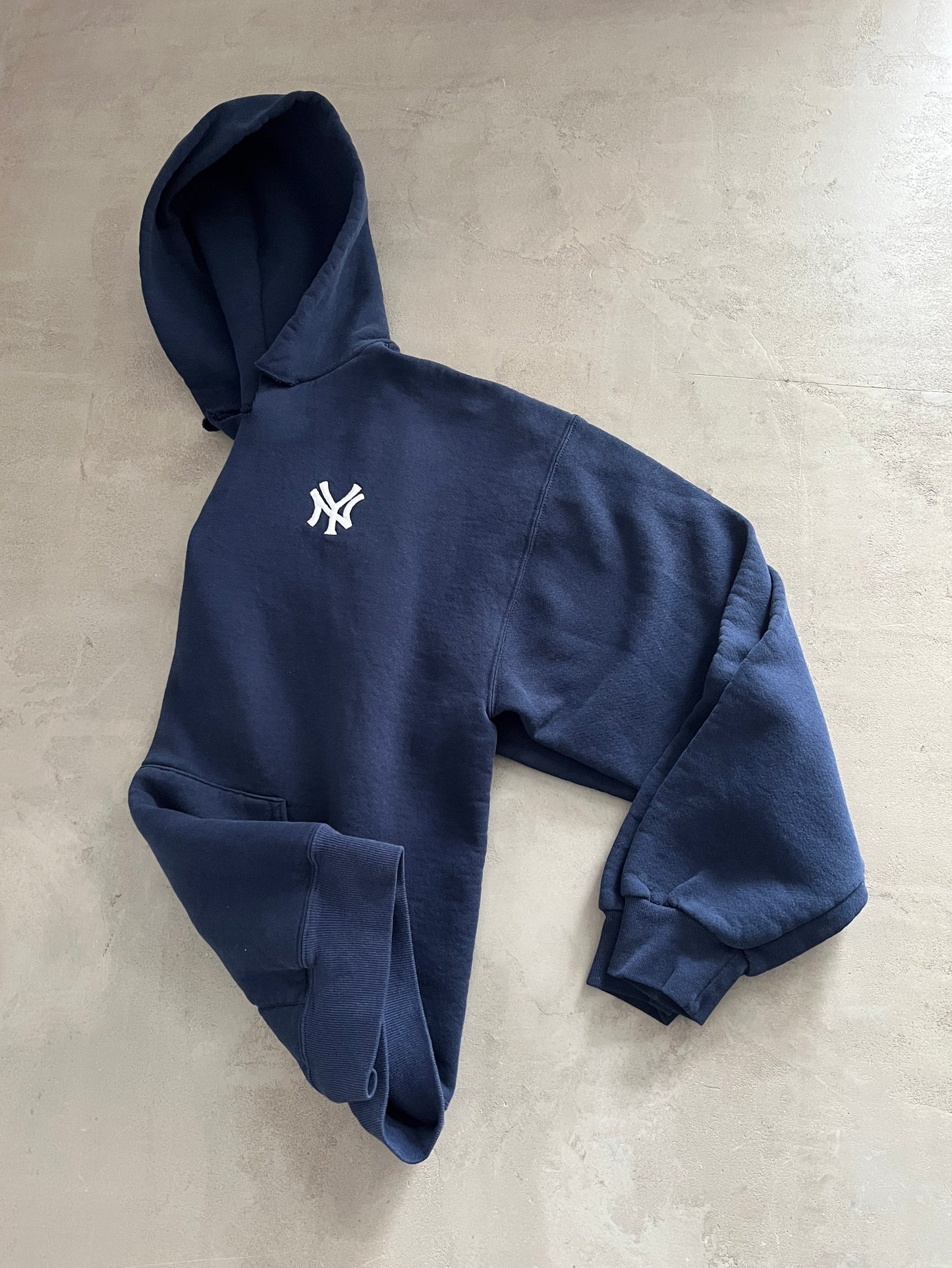 NAVY YANKEES RUSSELL HOODIE - 1990S - L/M