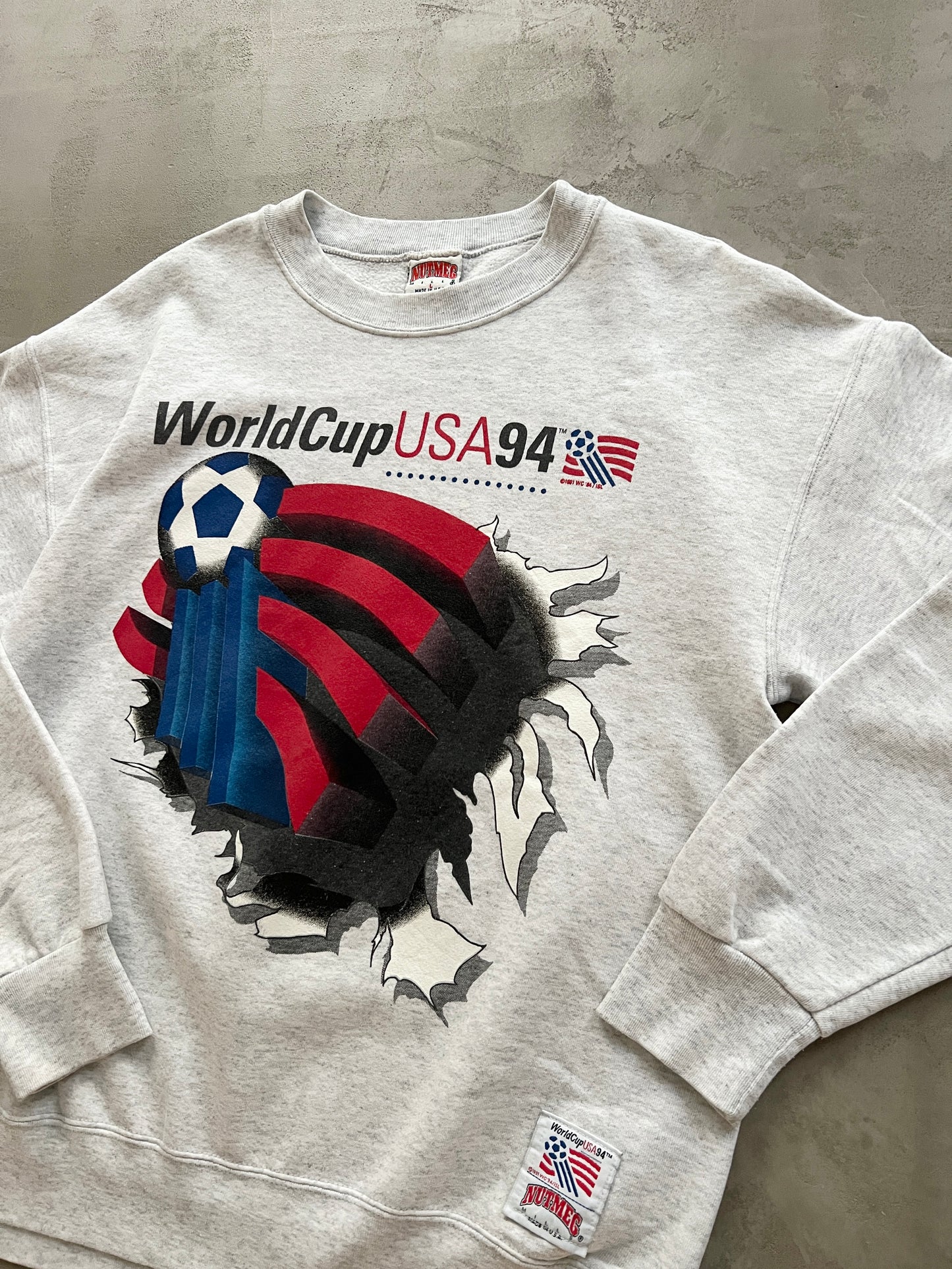 GREY SOCCER WORLD CUP USA SWEATER - 1990S - L