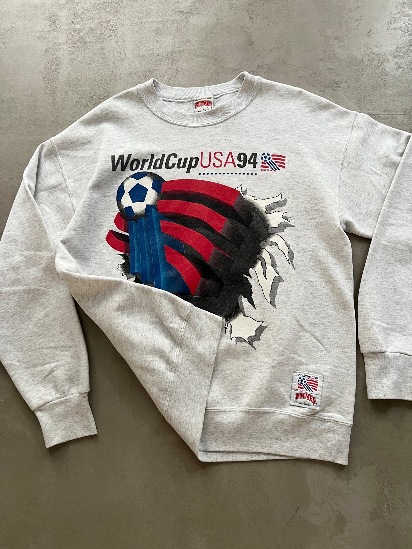 GREY SOCCER WORLD CUP USA SWEATER - 1990S - L