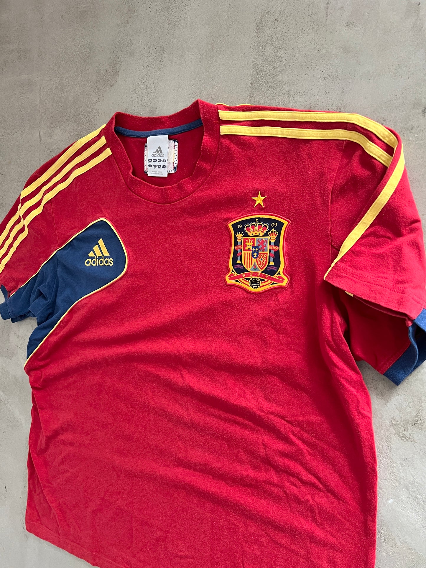 RED SPAIN SOCCER TEE - 2000S