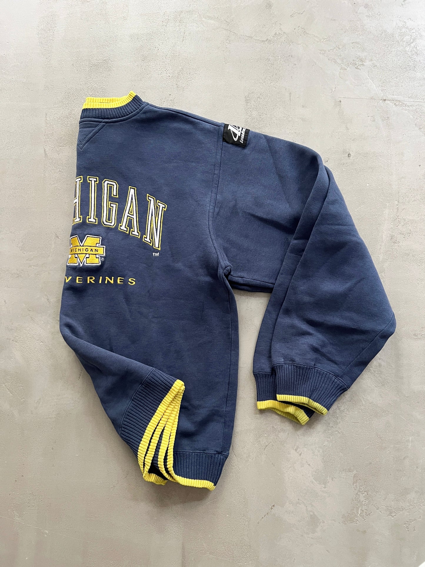 BLUE MICHIGAN WOLVERINES BASKETBALL SWEATER - 1990S - M