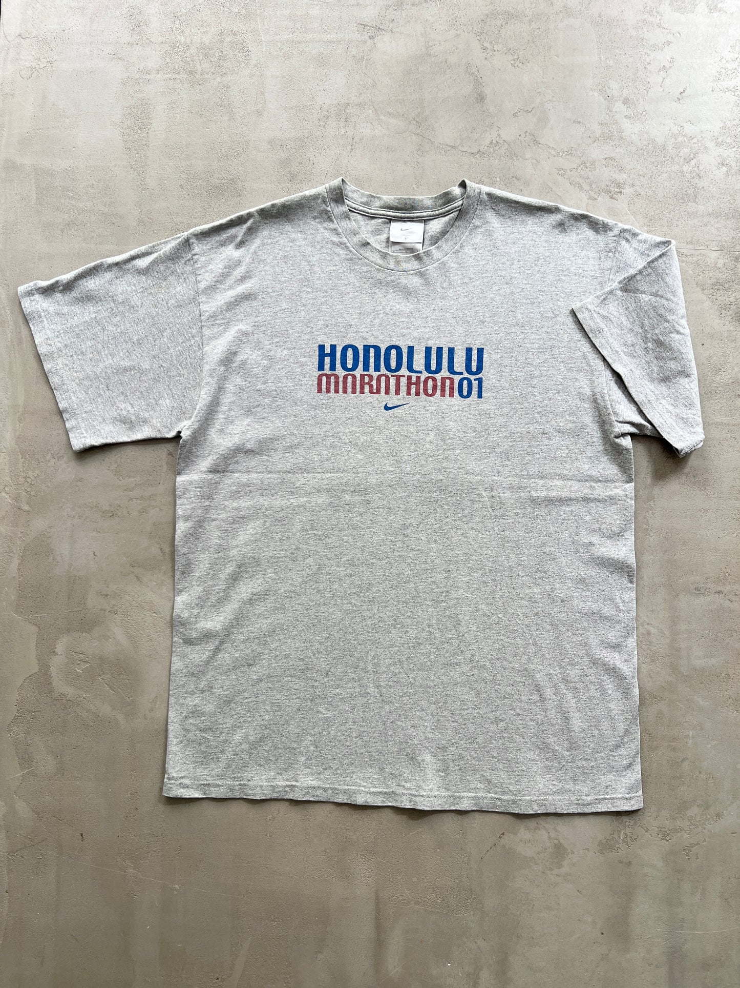 GREY NIKE HONOLULU MARATHON TEE - 2000S - L