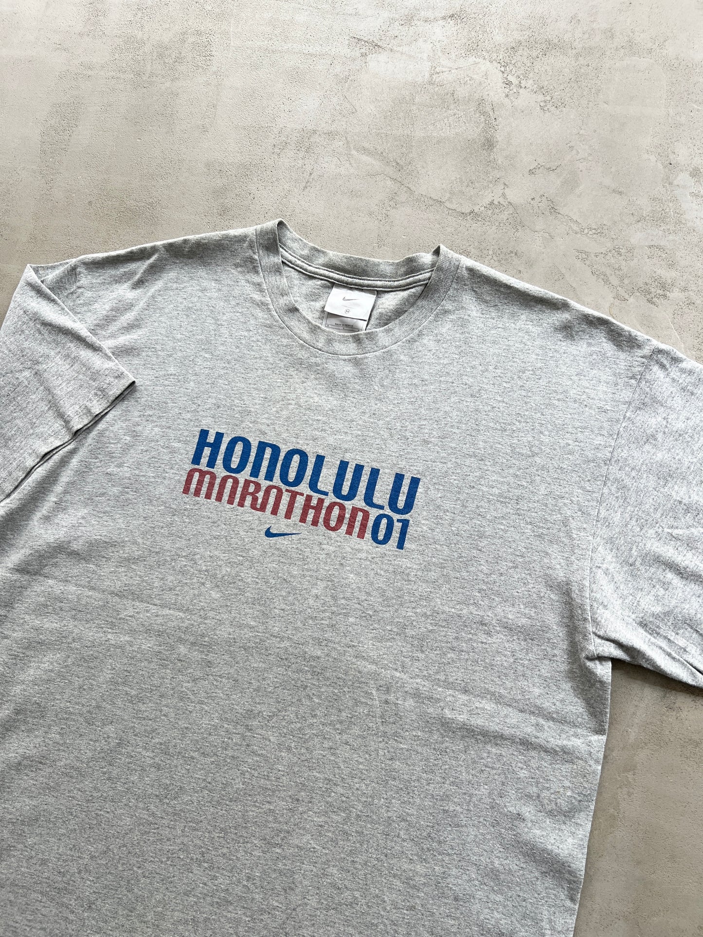 GREY NIKE HONOLULU MARATHON TEE - 2000S - L