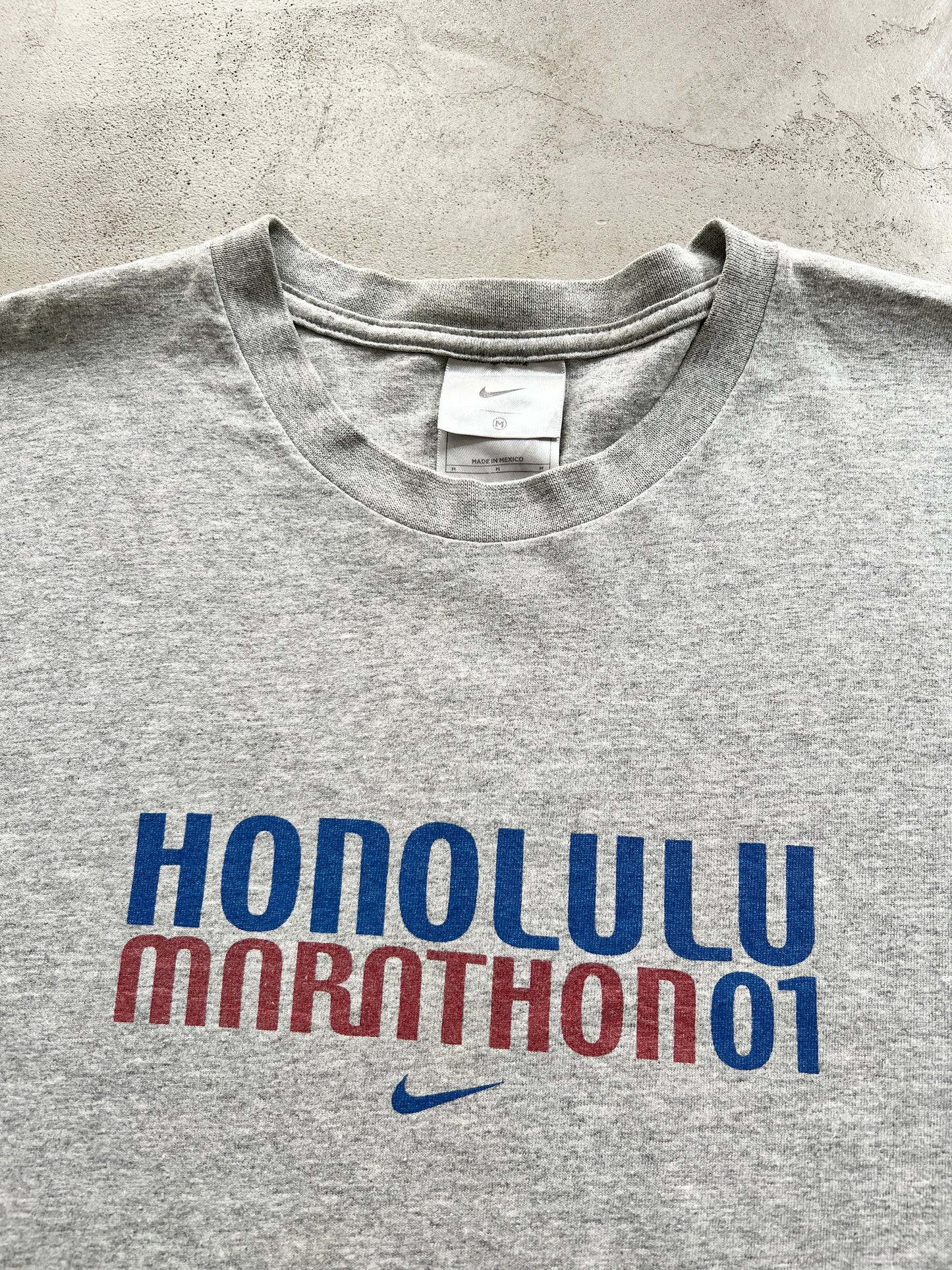 GREY NIKE HONOLULU MARATHON TEE - 2000S - L