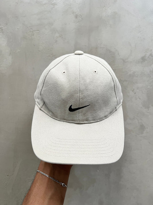 BEIGE NIKE GOLF CAP - 2000S