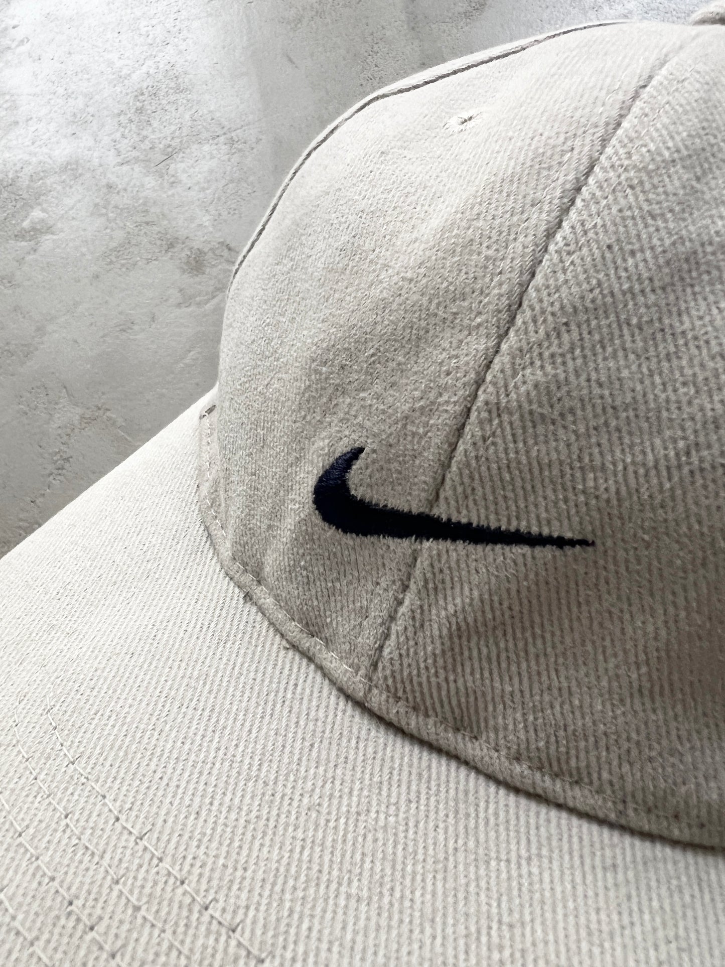 BEIGE NIKE GOLF CAP - 2000S