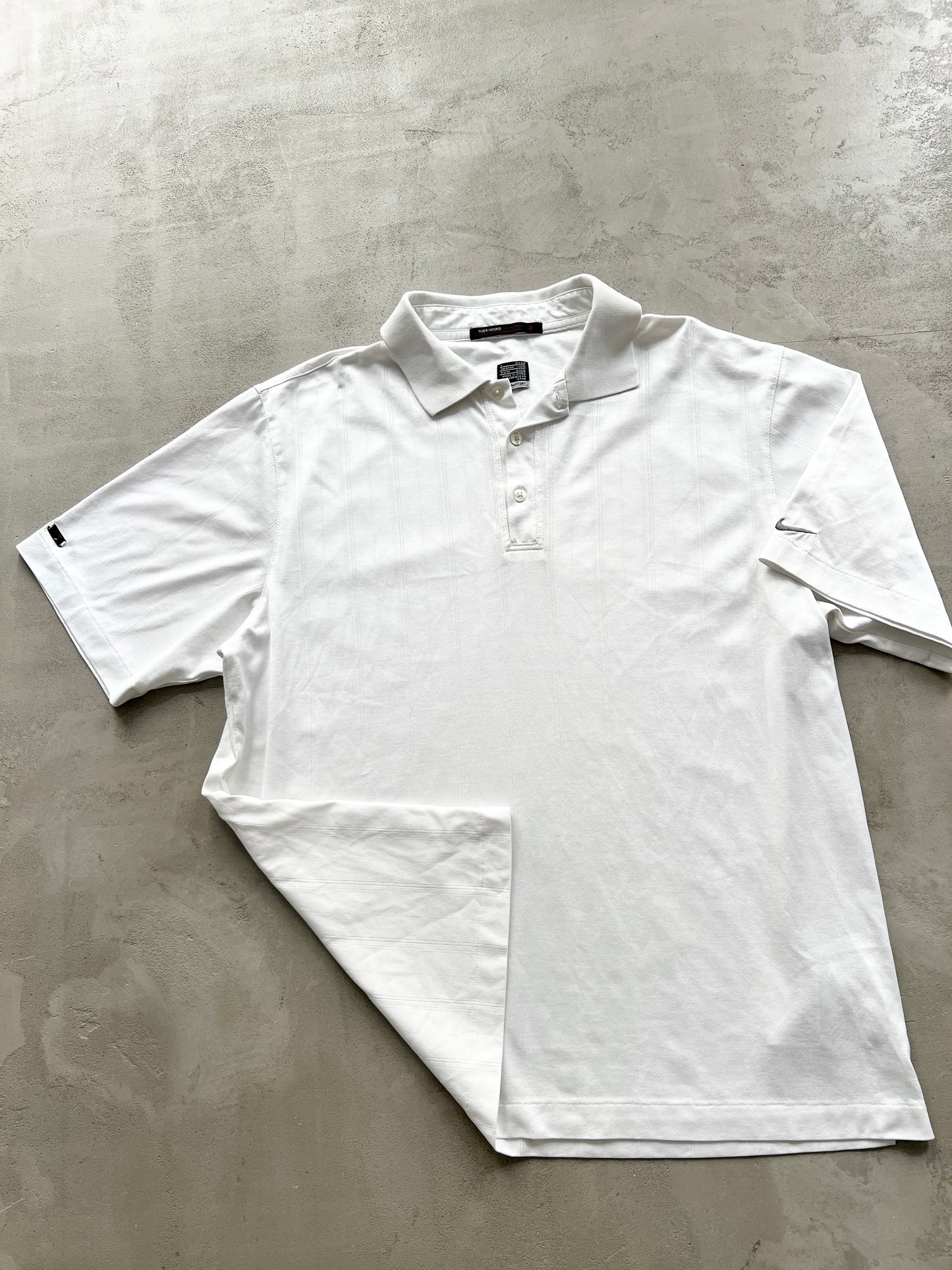 WHITE NIKE TIGER WOODS GOLF POLO - 2000S