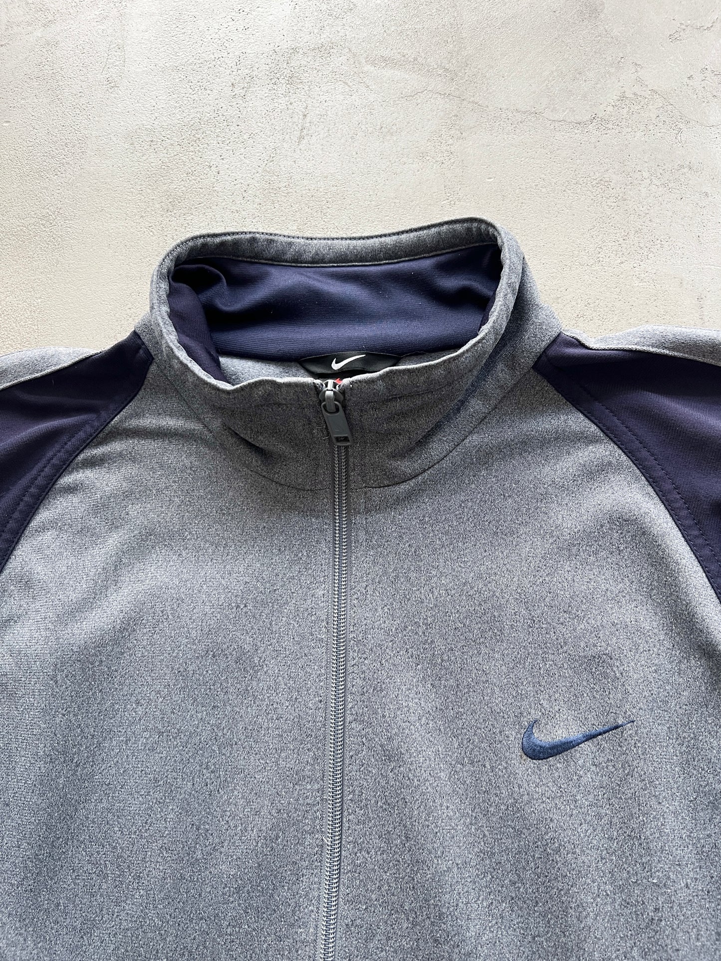 GREY/NAVY NIKE TRACK JACKET - 1990S - M