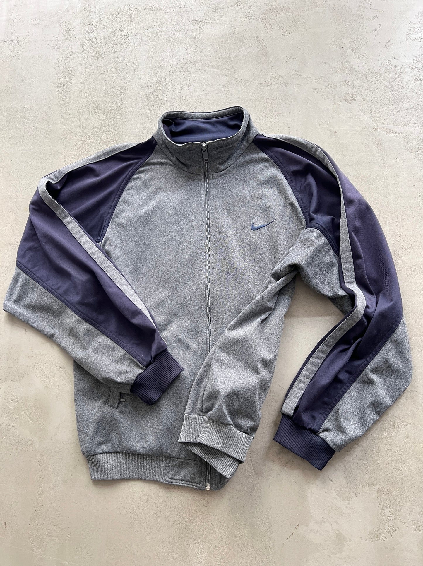 GREY/NAVY NIKE TRACK JACKET - 1990S - M