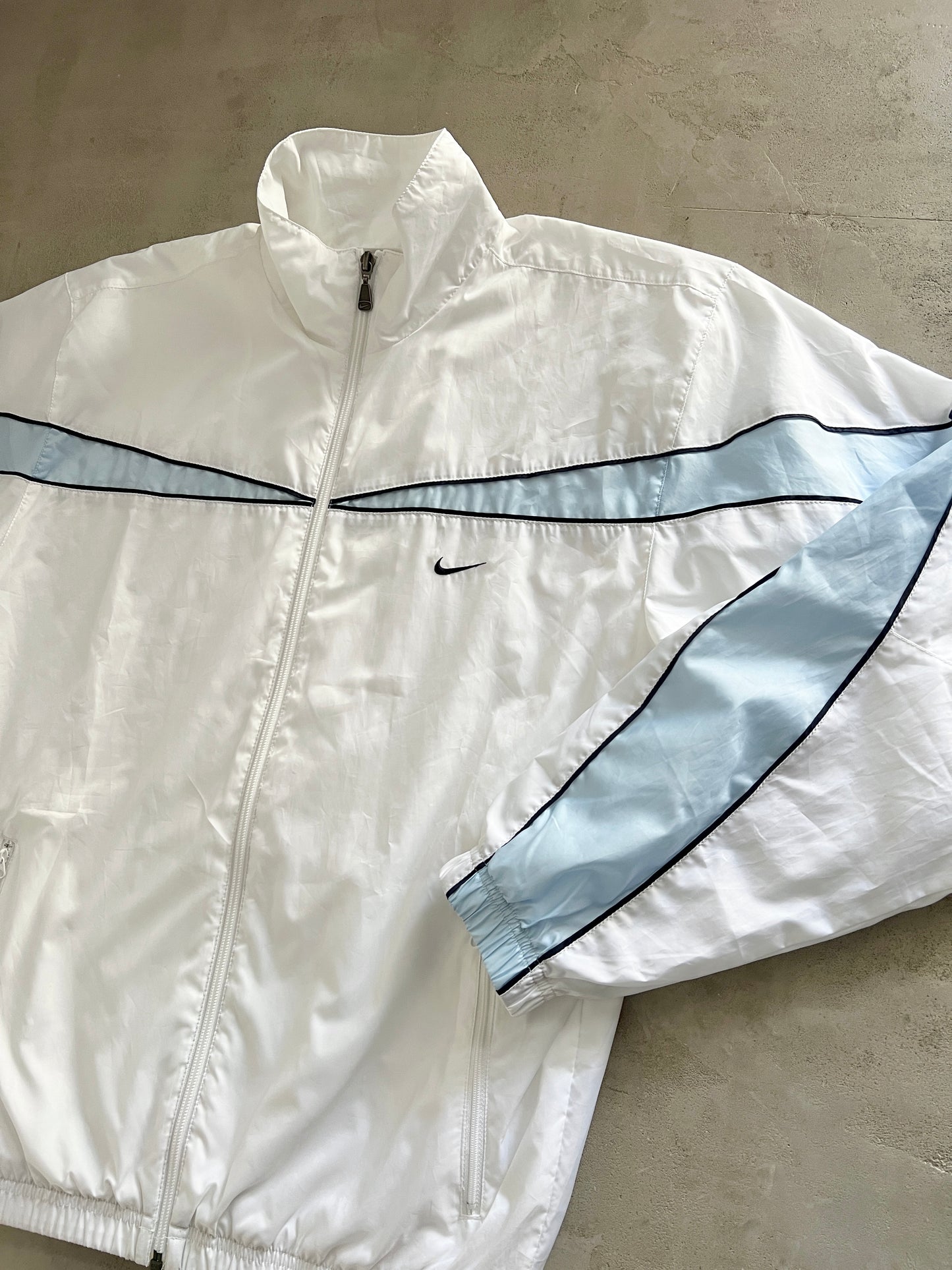 WHITE/BABY BLUE NIKE TRACK JACKET - 2000S - L