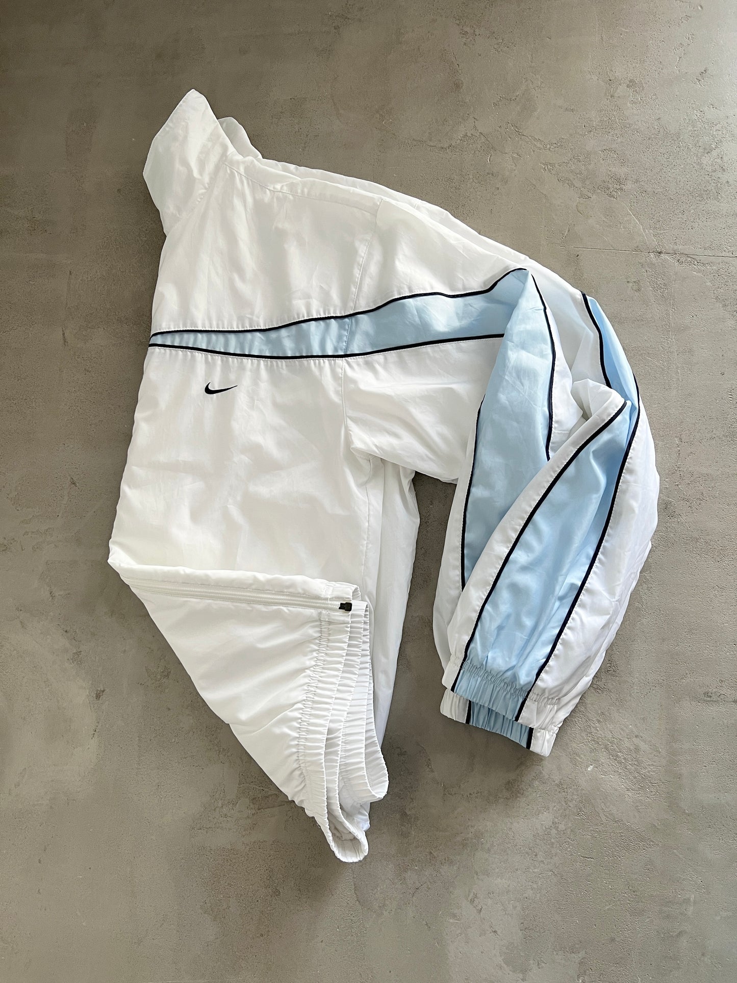 WHITE/BABY BLUE NIKE TRACK JACKET - 2000S - L