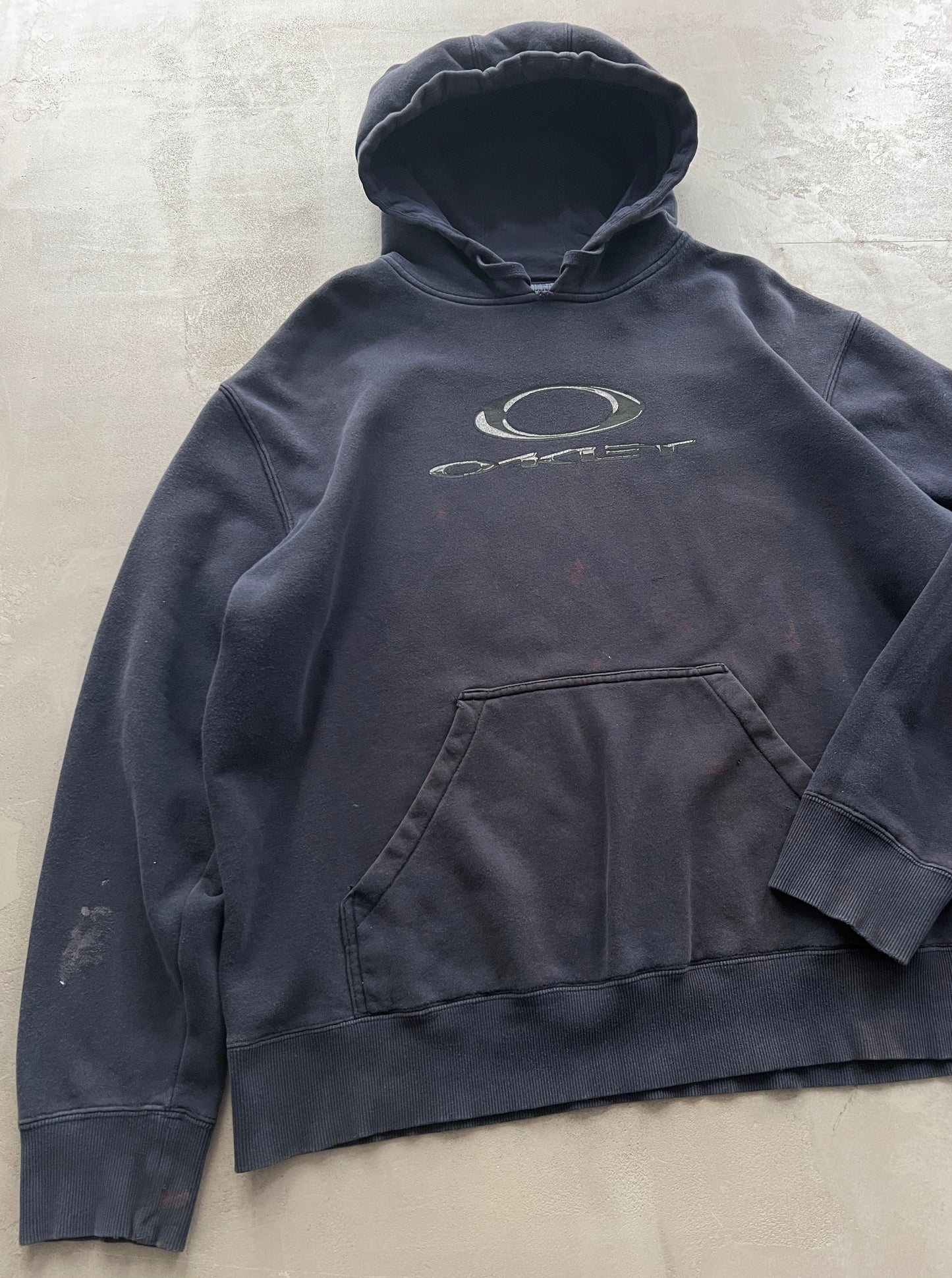 FADED BLACK/NAVY OAKLEY HOODIE - 2000S - L/XL