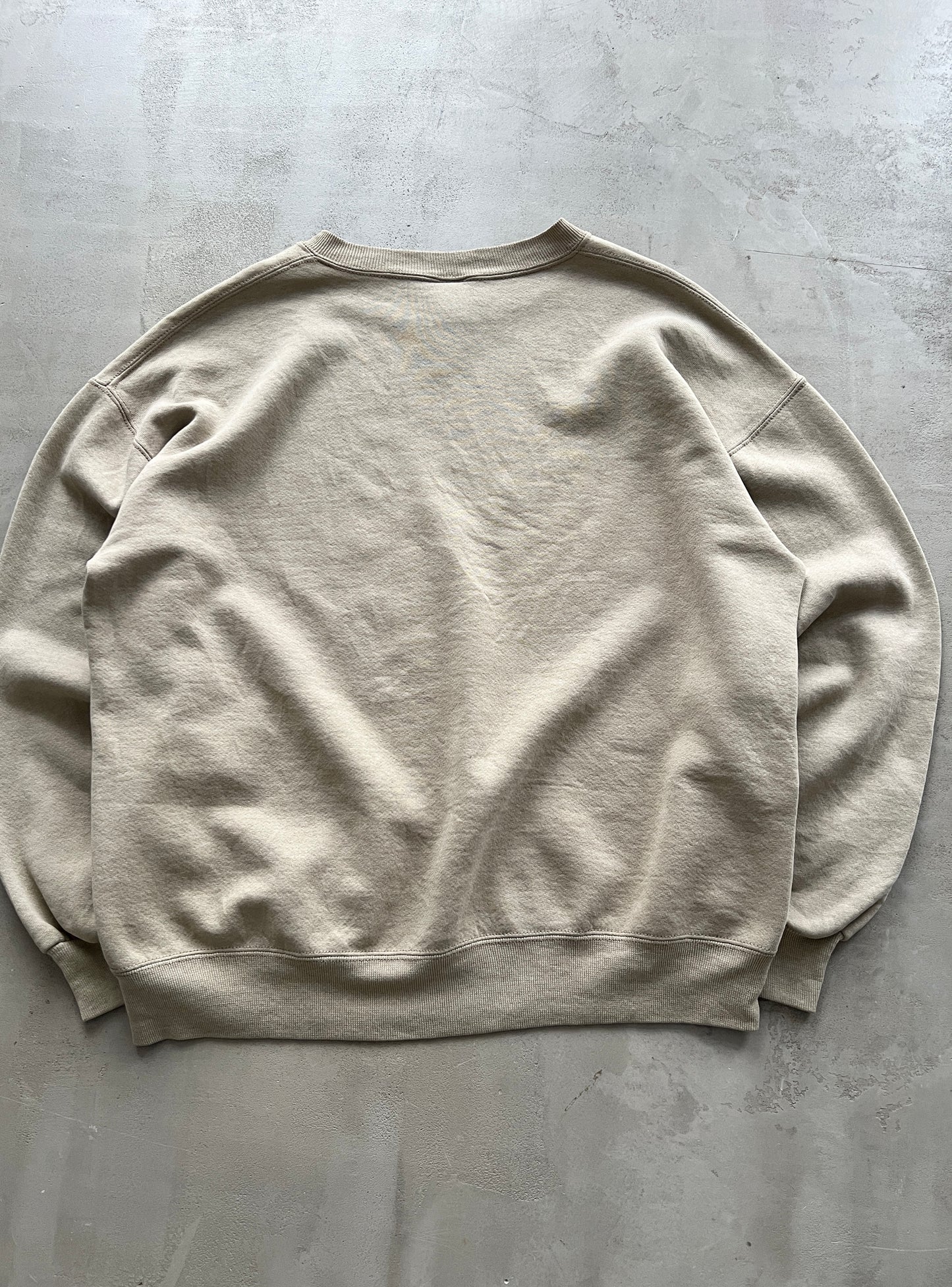 TAN RUSSELL ATHLETIC SWEATER - 1990S - L