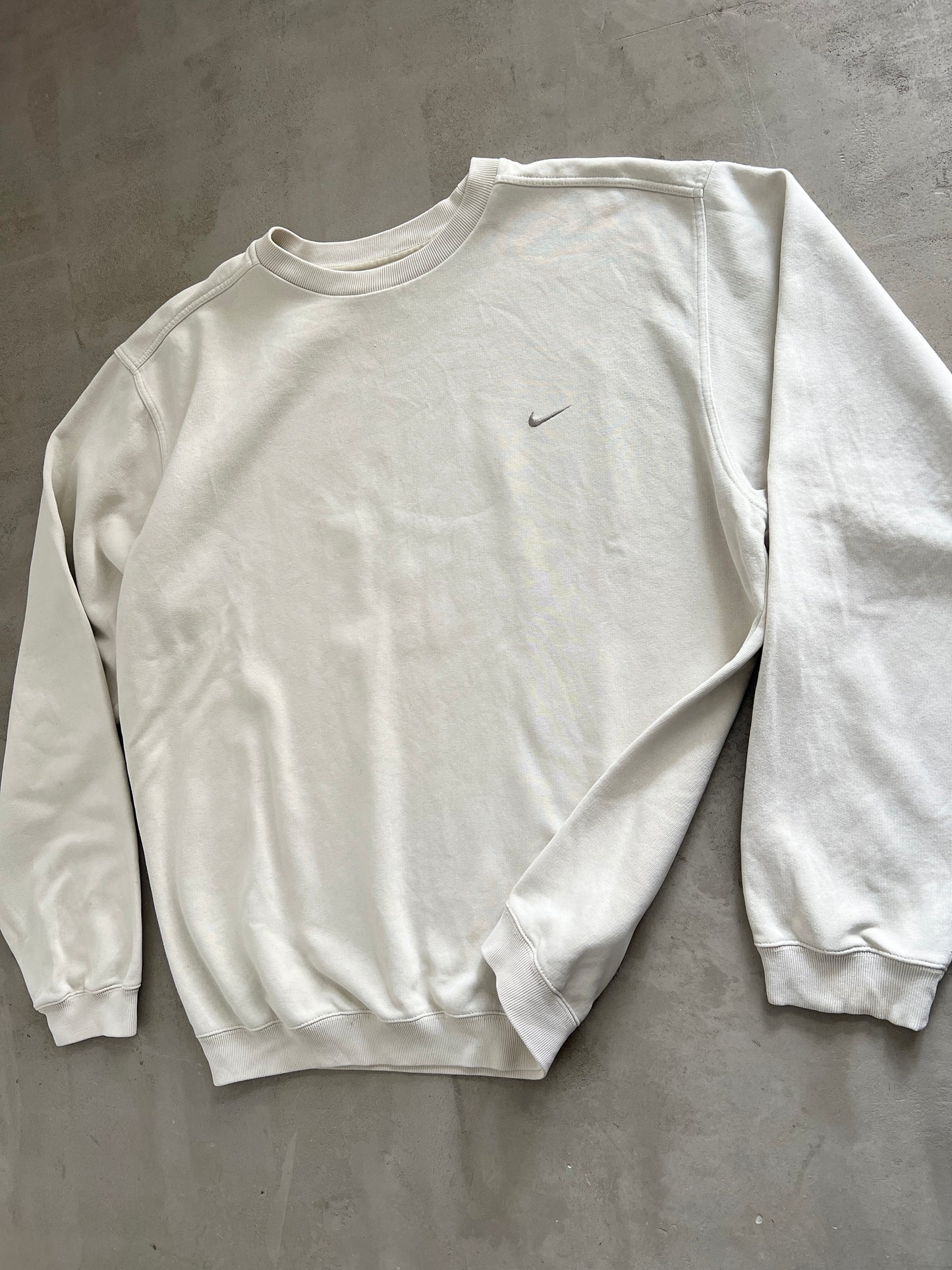 CREME NIKE SWEATER - 2000S - L