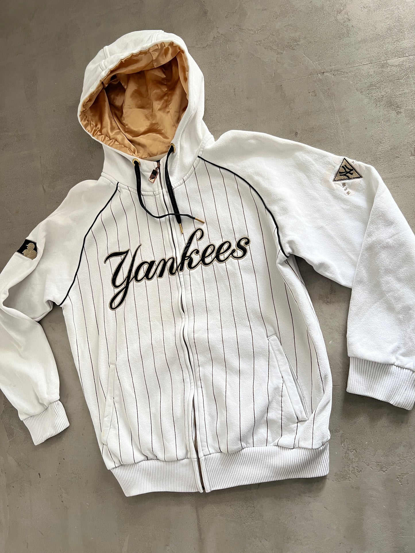 WHITE/NAVY YANKEES ZIP UP HOODIE - 2000S - M/L