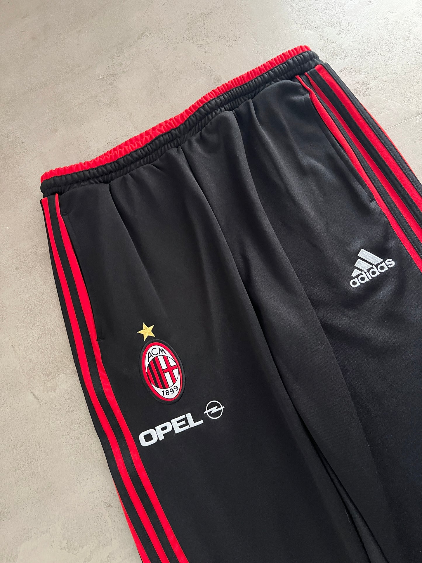 BLACK AC MILAN TRACK PANTS - 1990S - XL/L