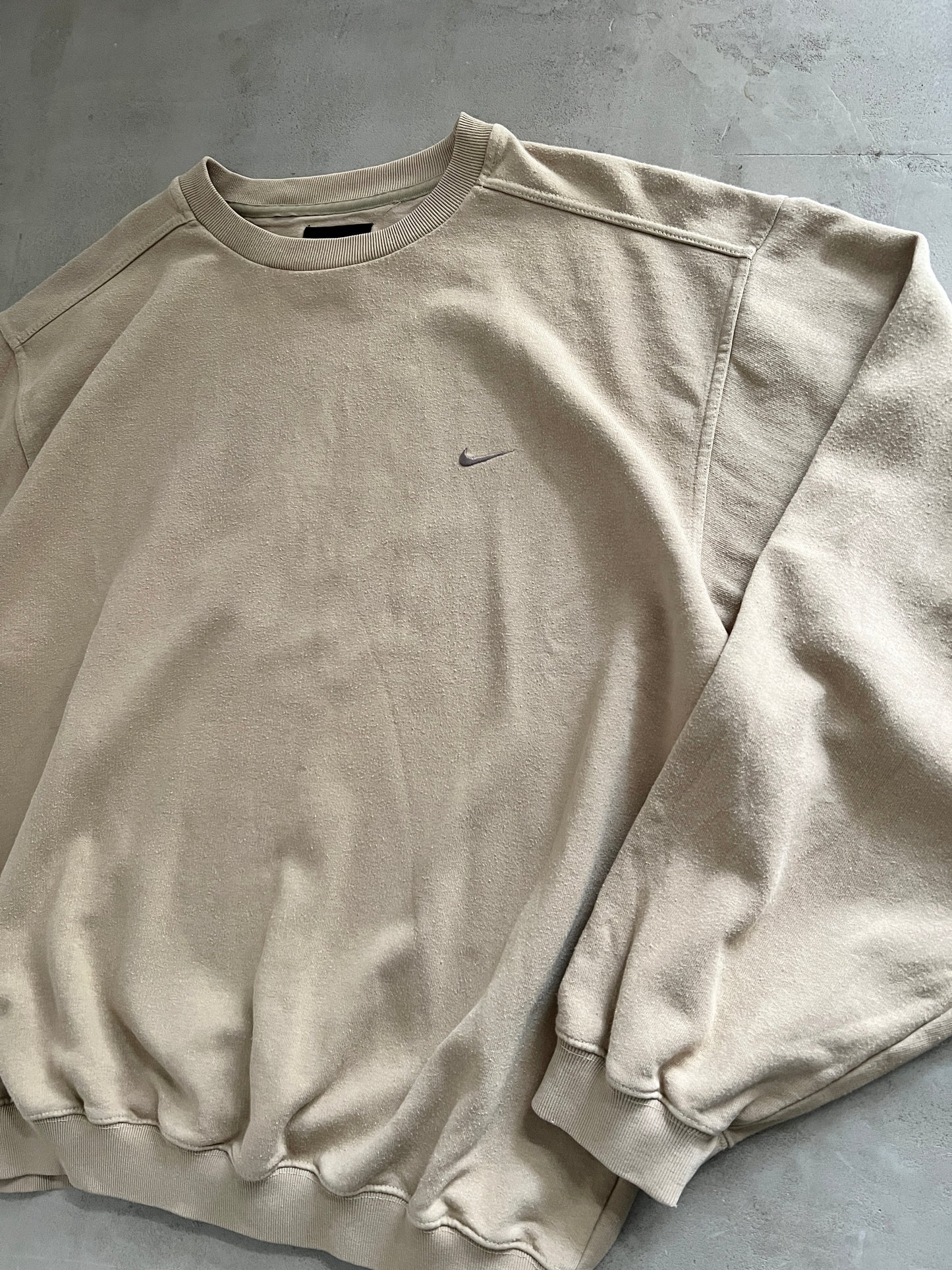 BEIGE NIKE SWEATER - 1990S - L