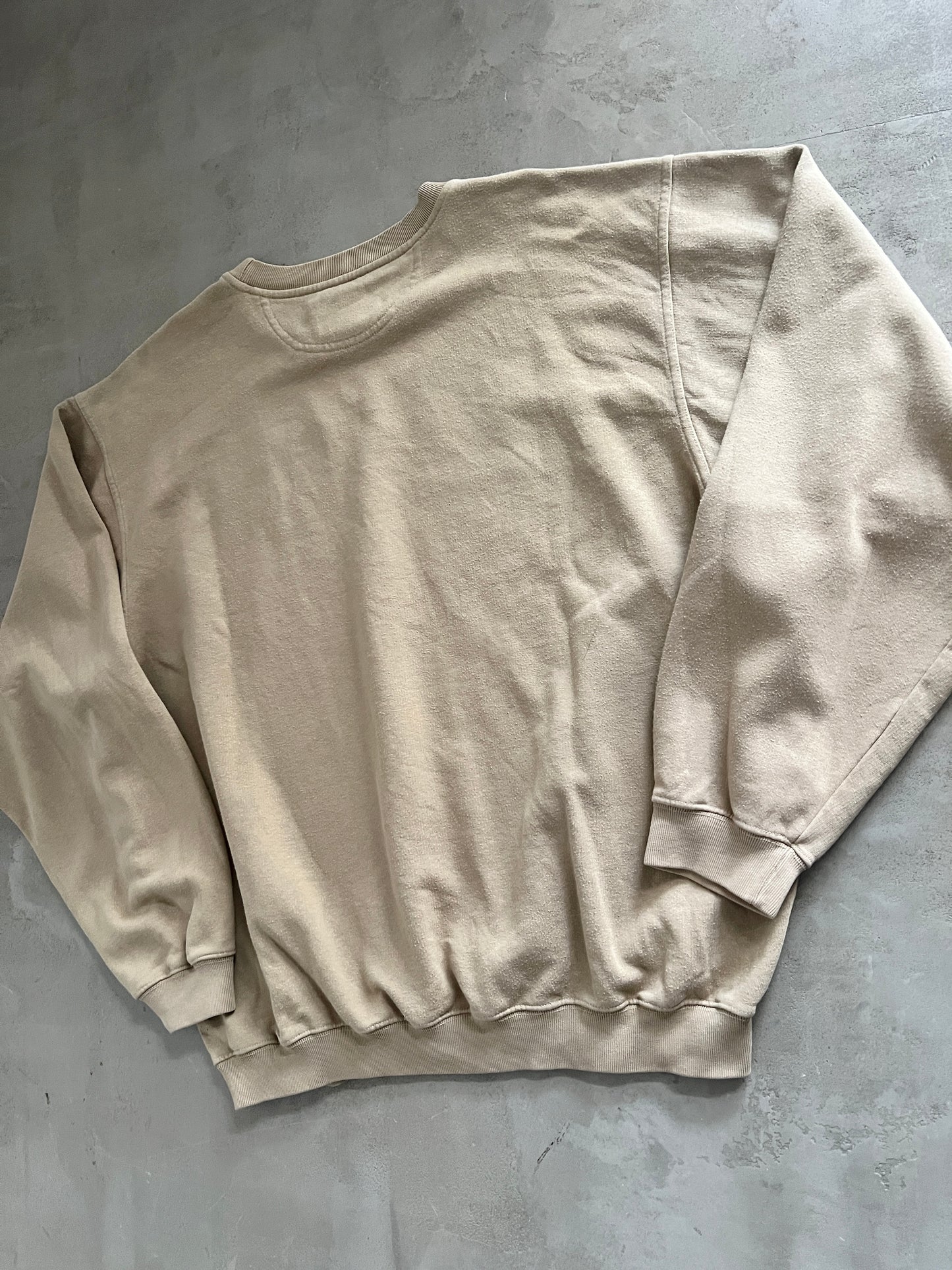 BEIGE NIKE SWEATER - 1990S - L